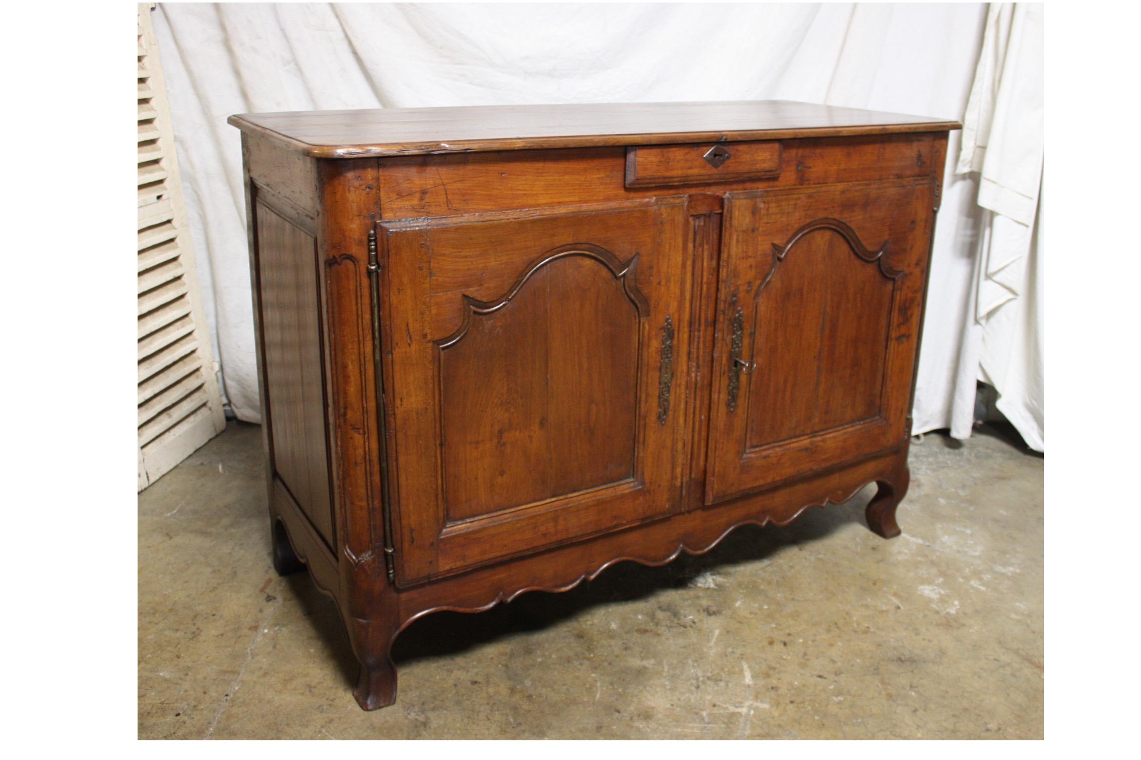 Early French 18th Century Rustic Buffet 4