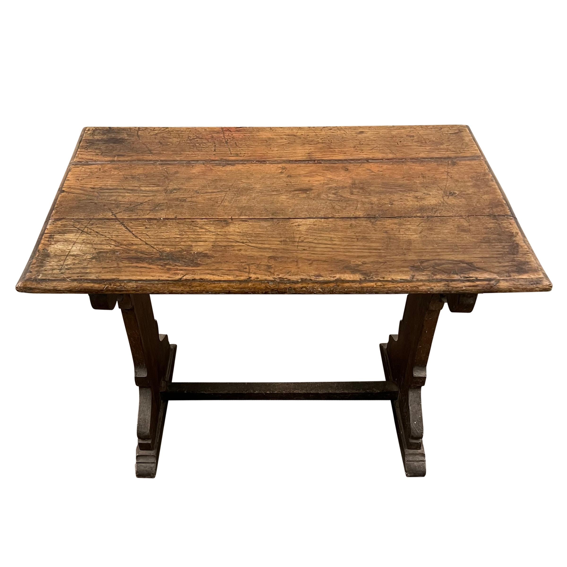 Table basse Art nouveau français Bon état - En vente à Chicago, IL