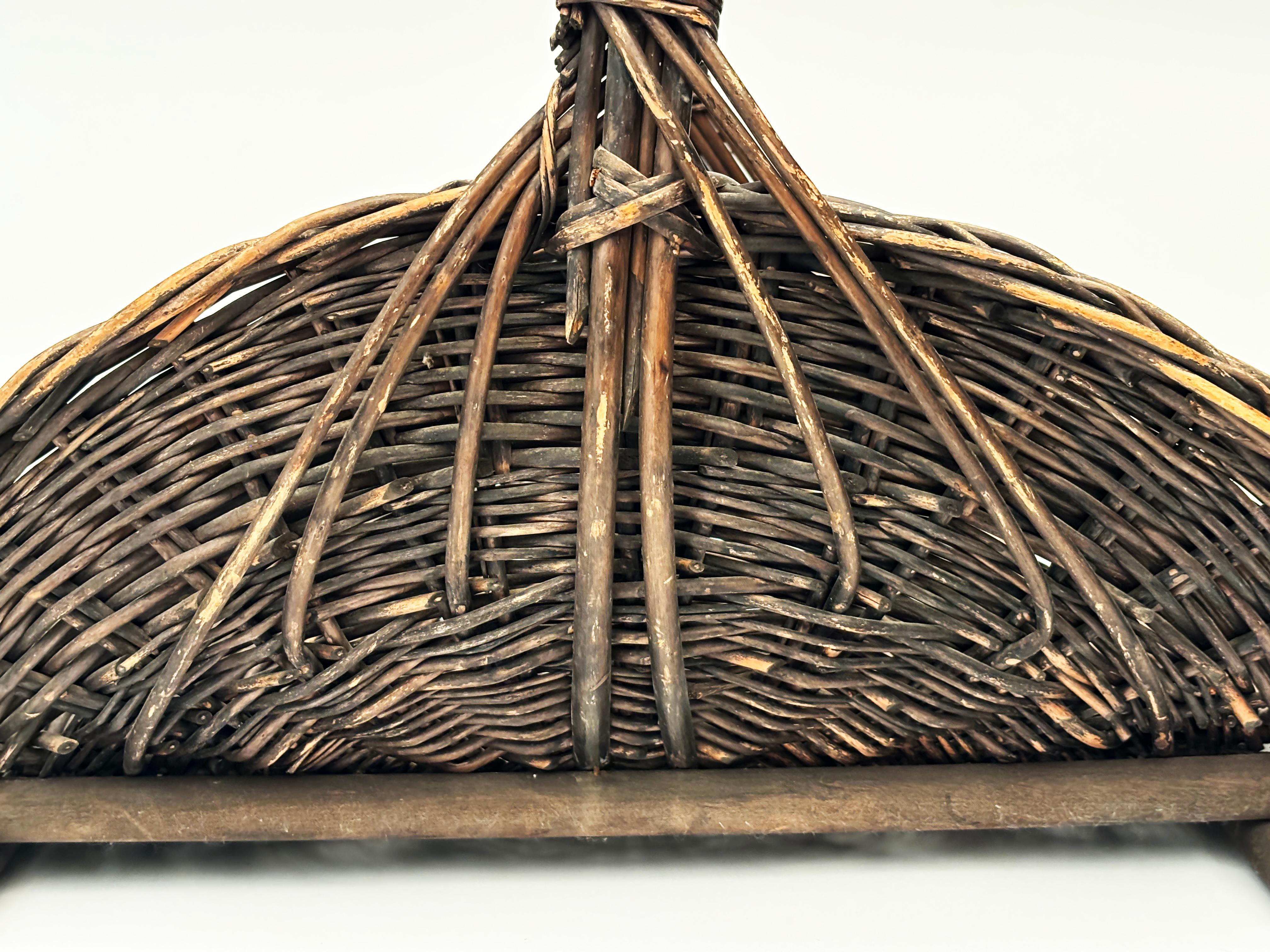 Cesta de recolección francesa antigua Francés en venta
