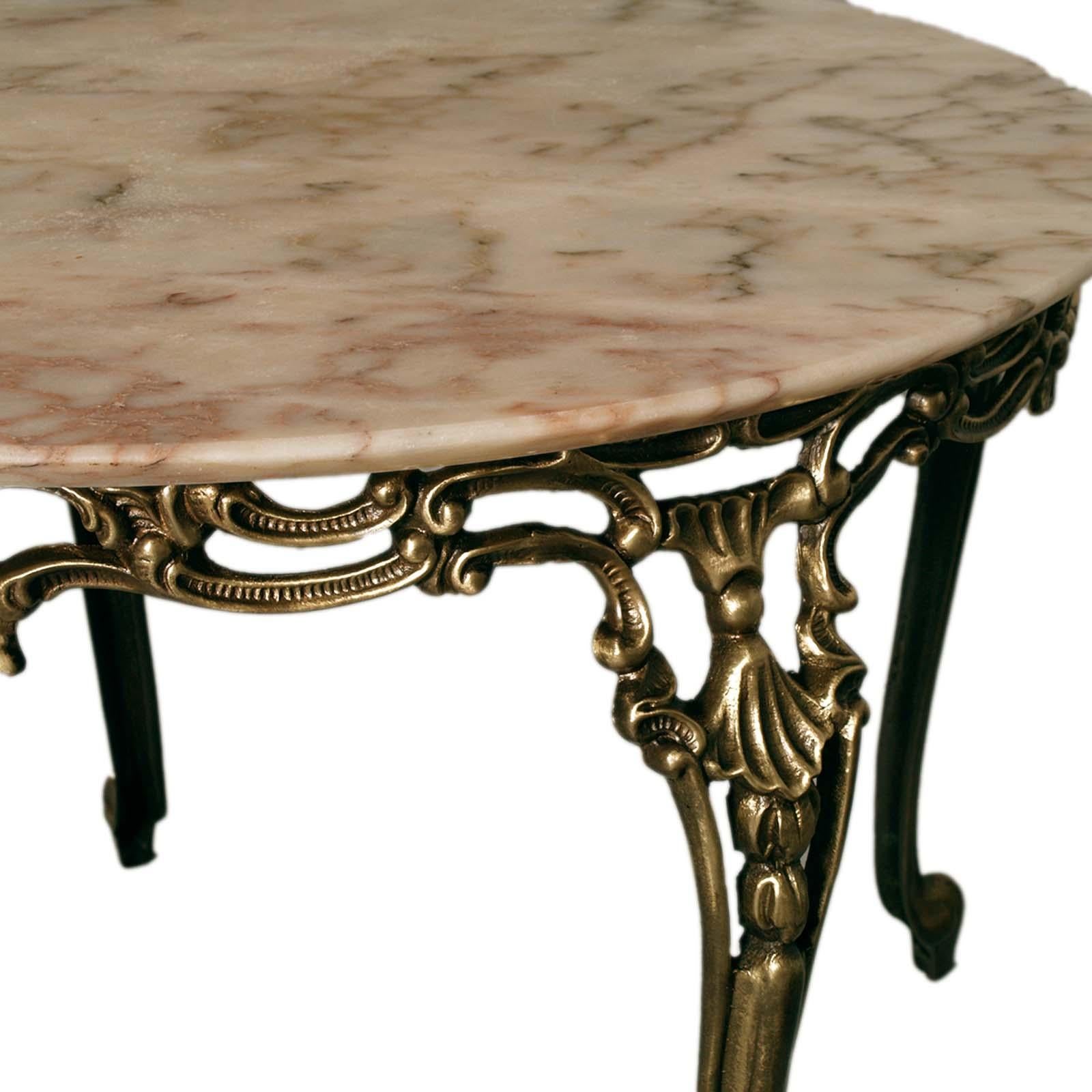 Début du 20ème siècle Table de cocktail Belle Époque française du début de l'ère Louis XV en bronze, table basse centrale en vente