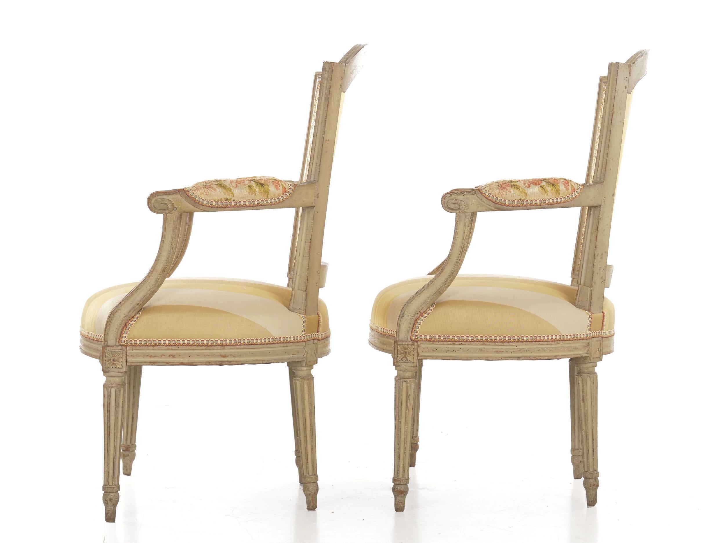 Early French Louis XVI Painted Antique Armchairs, a Pair In Good Condition In Shippensburg, PA