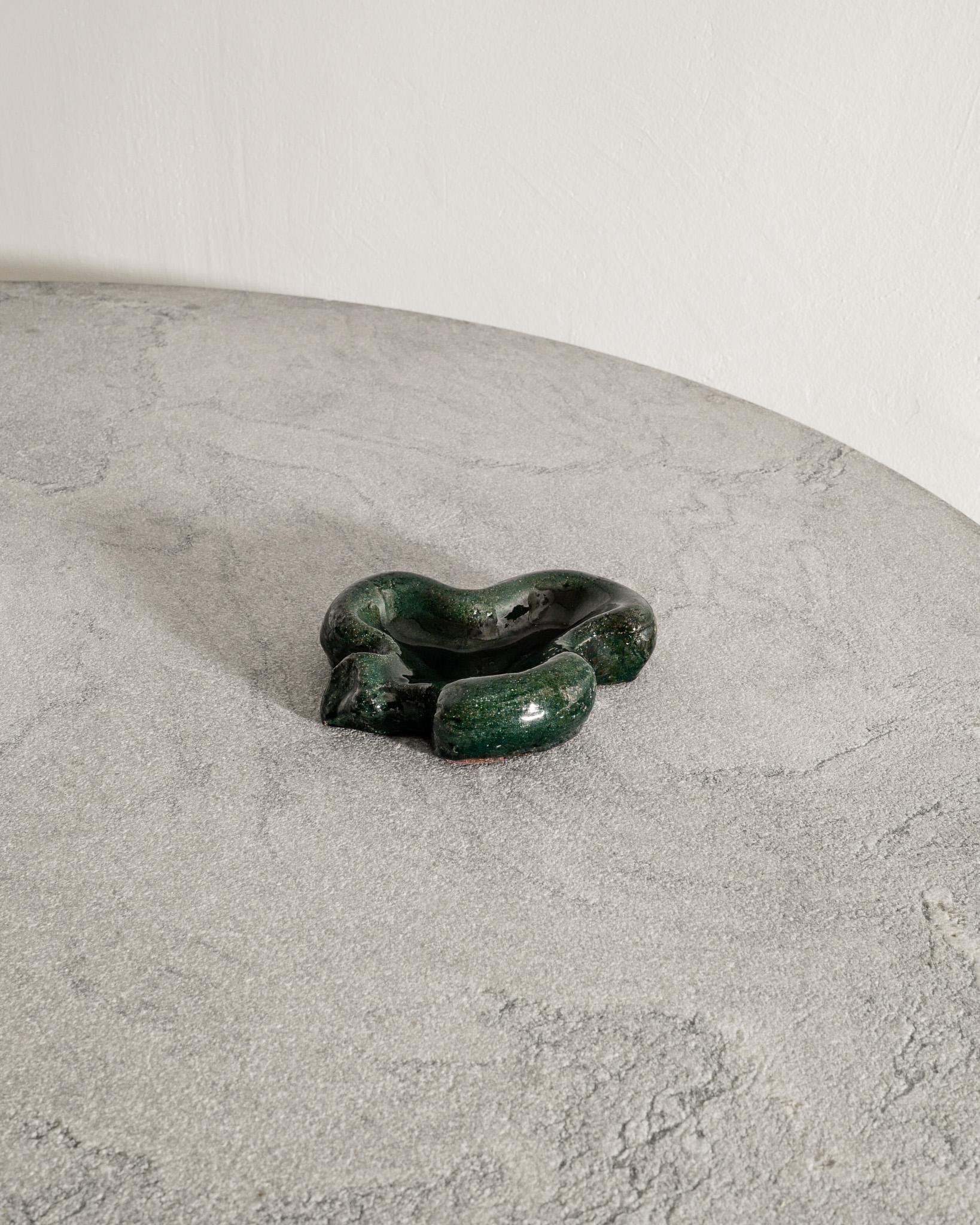 Early French Mid Century Green Stonware Ashtray by Georges Jouve, 1940s In Good Condition For Sale In Stockholm, SE