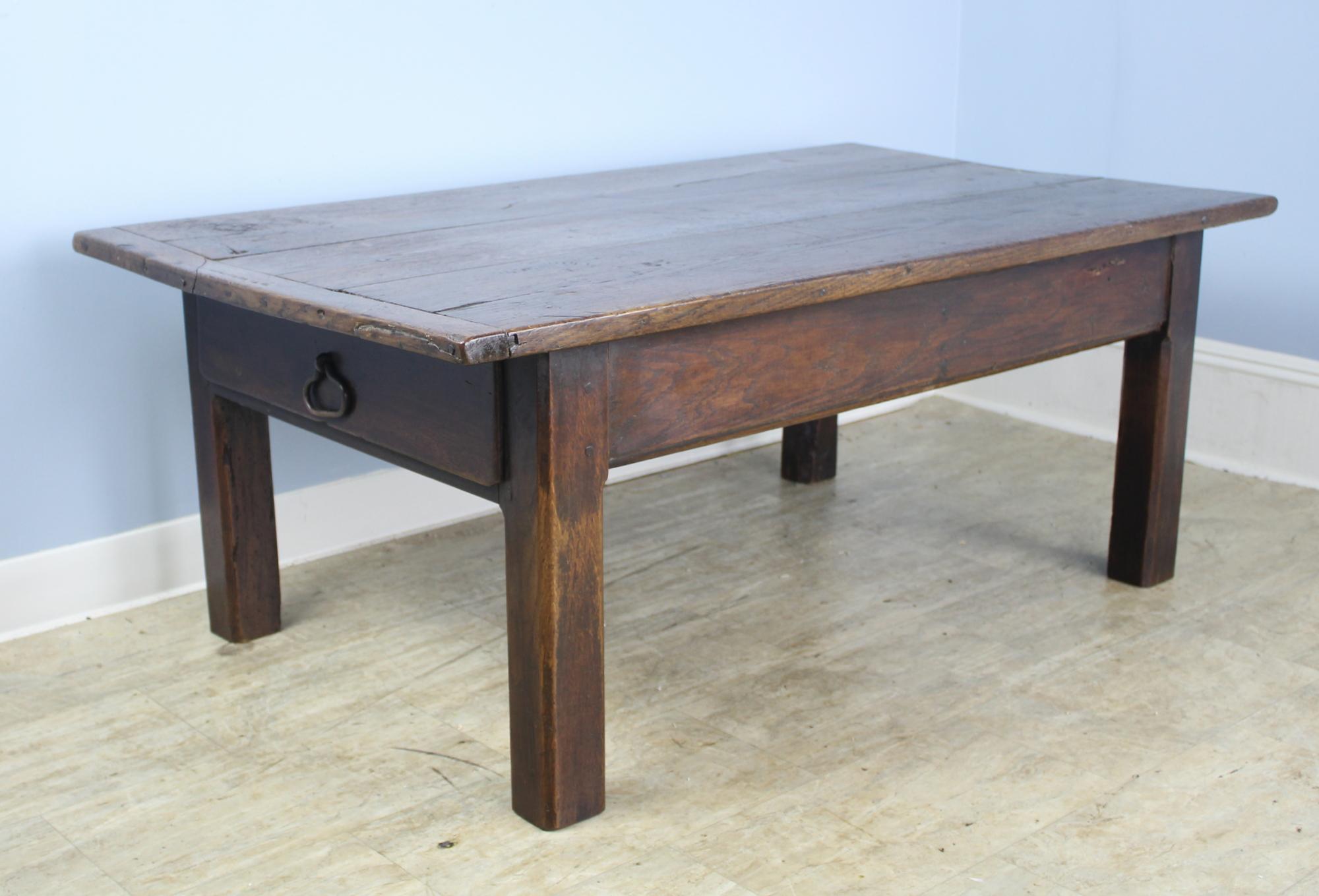 Early French Oak Coffee Table In Good Condition In Port Chester, NY