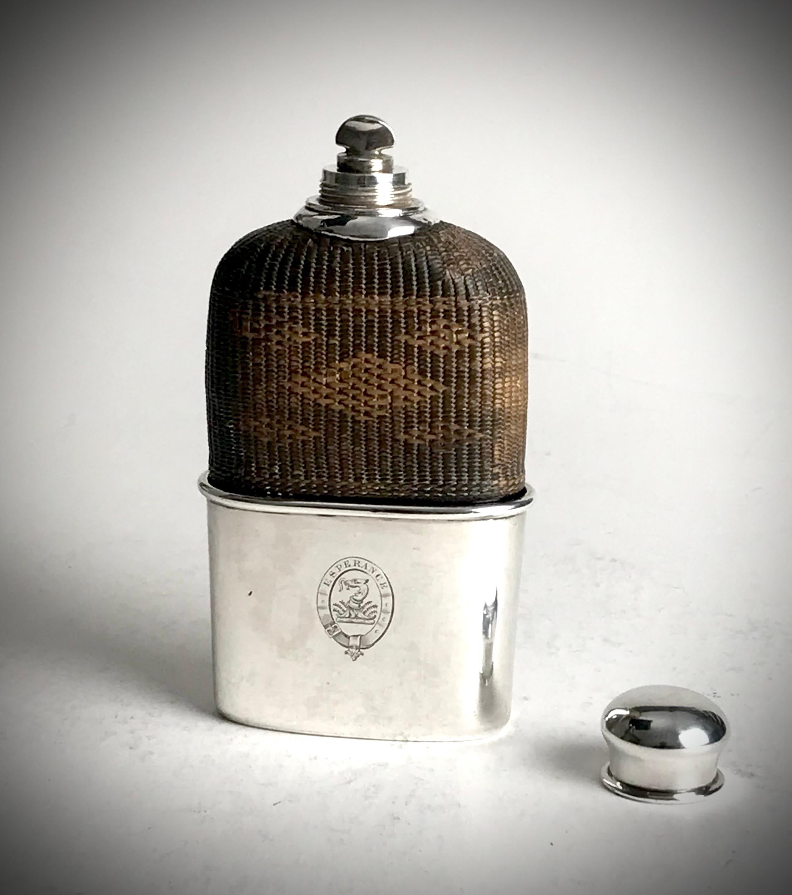 Early French Solid Silver Sterling Hip Flask 1835 Paris In Good Condition For Sale In London, GB