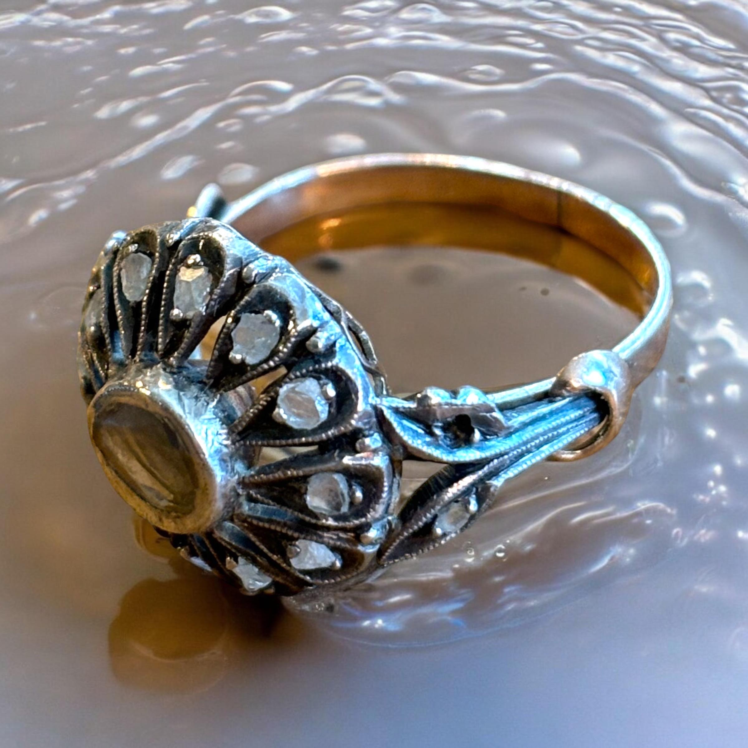 Early Victorian Early French Victorian (19th Century)  Cluster  Rose and Table Cut  Diamond Ring For Sale