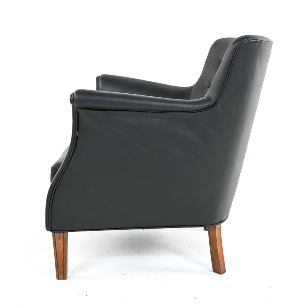 Early Frits Henningsen Armchair With Original Patinated Leather For Sale 3