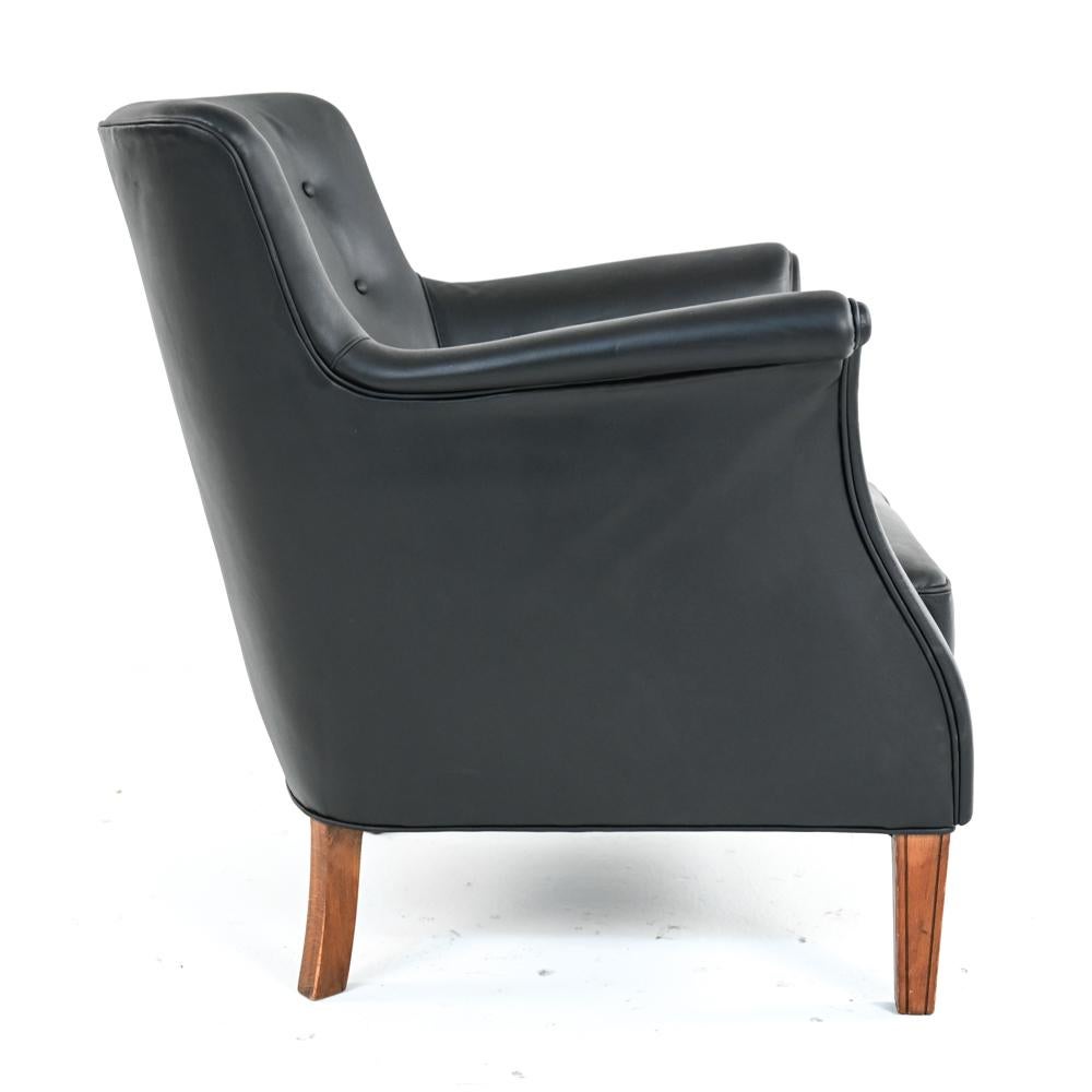 Early Frits Henningsen Armchair With Original Patinated Leather For Sale 9