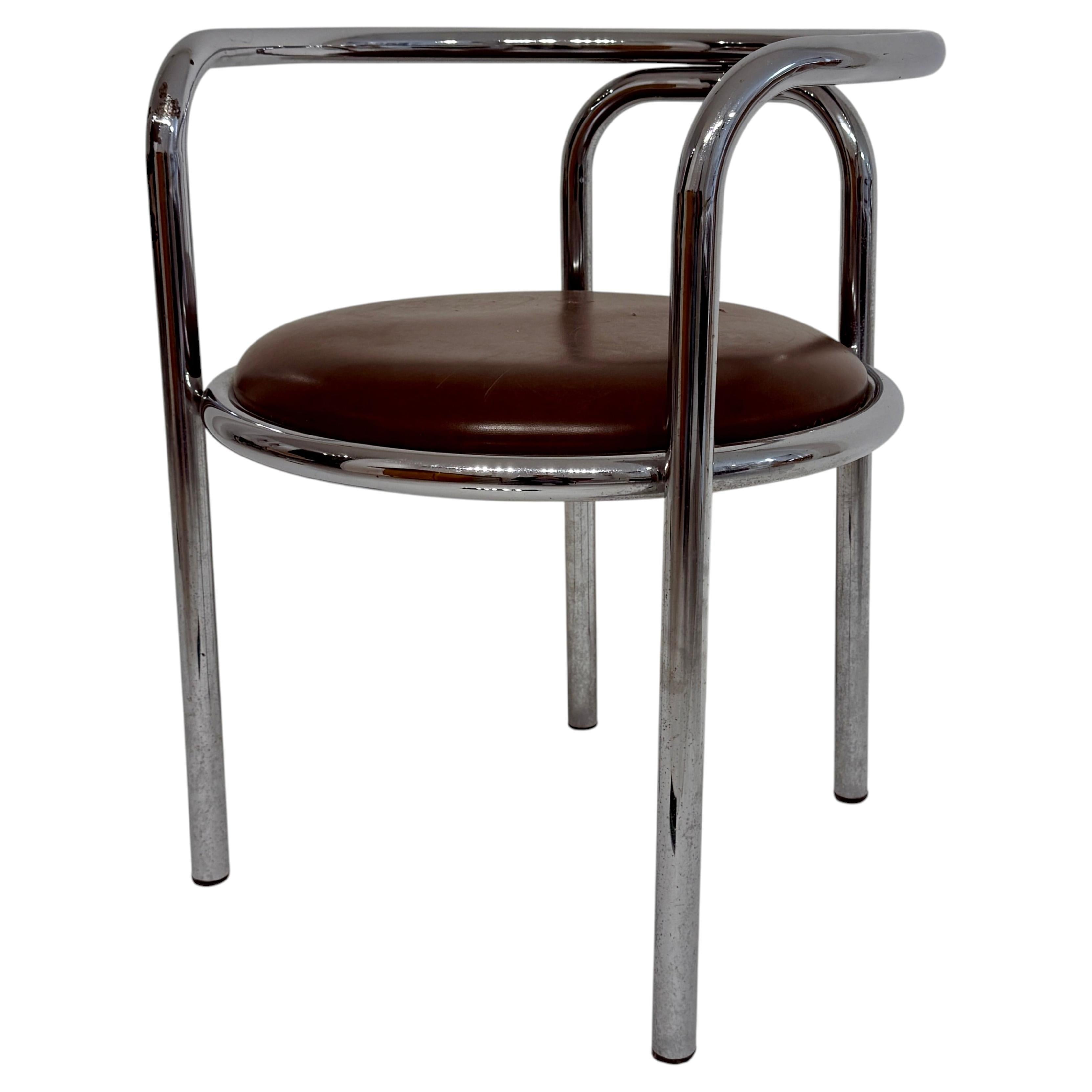 Early Gae Aulenti for Zanotta 'Locus Solus' Tubular Chrome Armchair in Chrome For Sale
