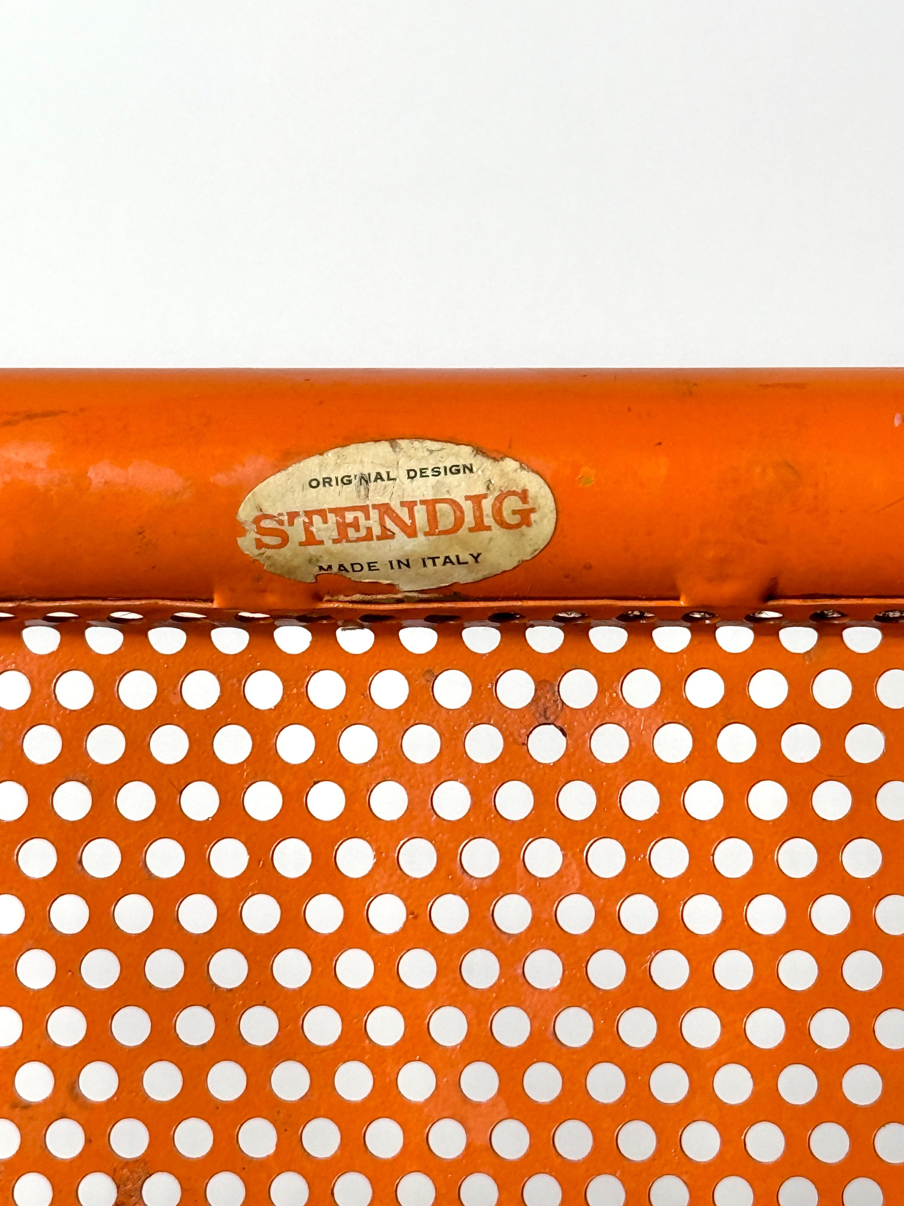 Loveseat de banco tubular de jardín Early Gae Aulenti Locus Solus en naranja Años 60 en venta 4