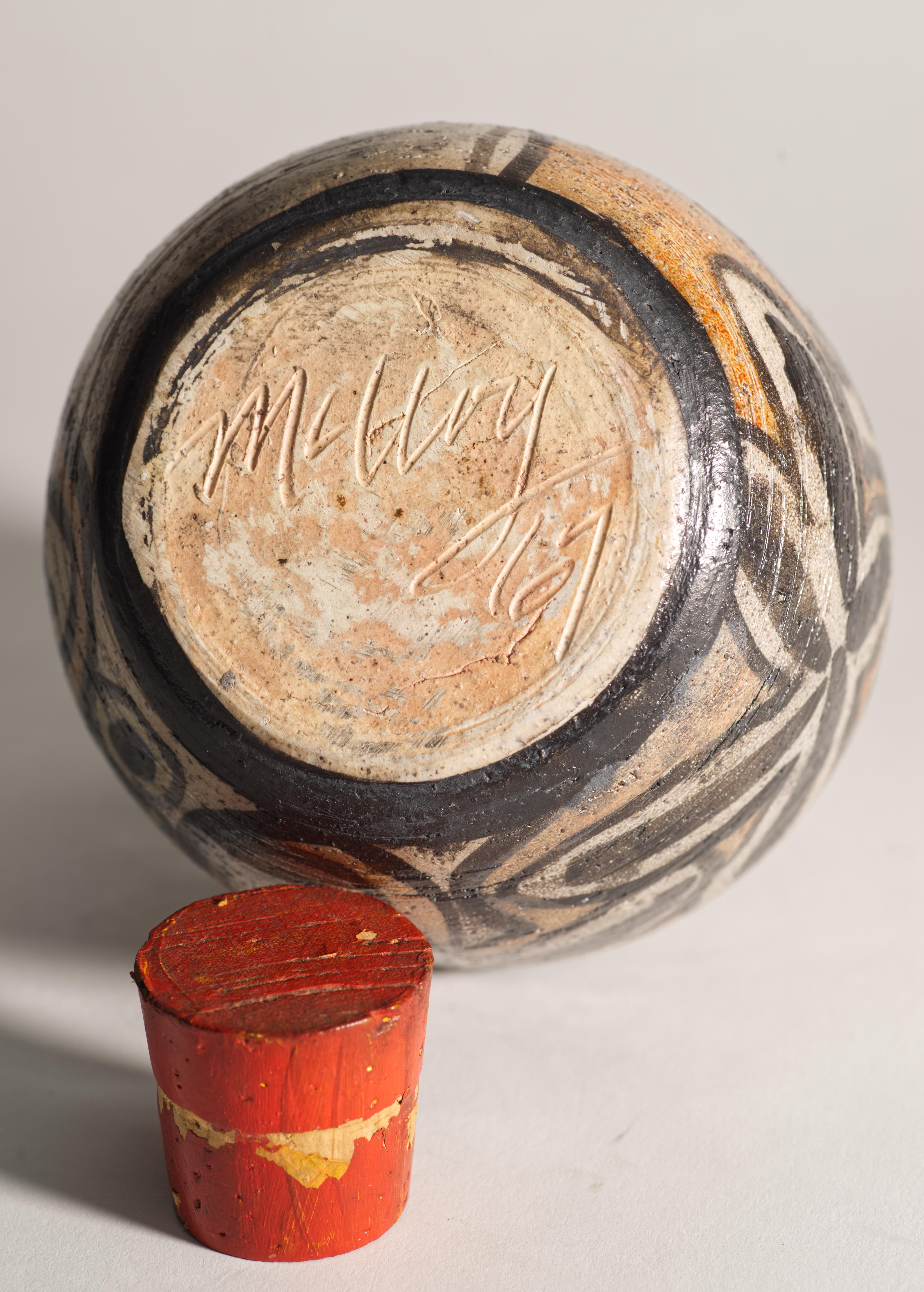 Vaso in ceramica di Gary McCloy con tappo in legno, firmato, 1967 in vendita 2