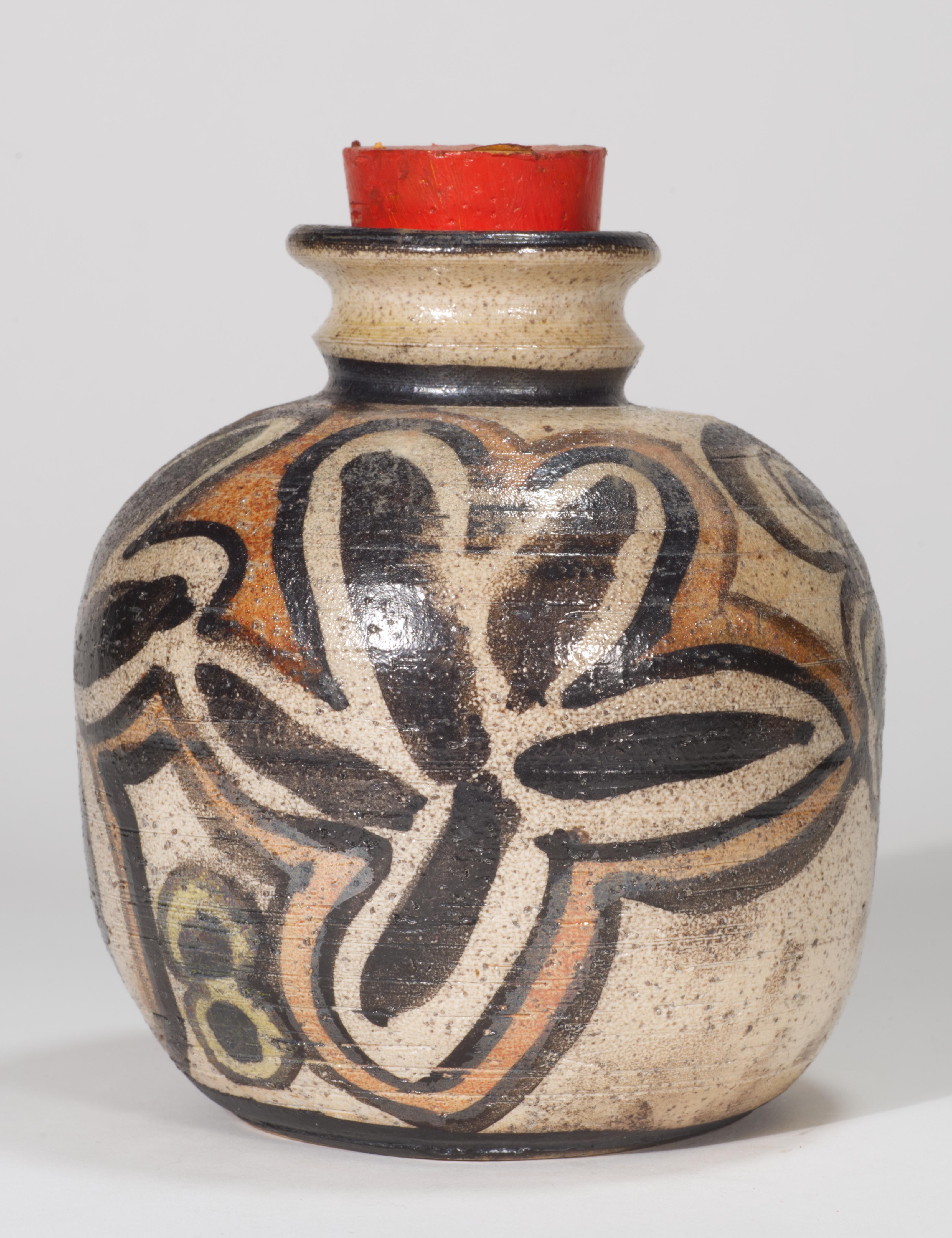 XX secolo Vaso in ceramica di Gary McCloy con tappo in legno, firmato, 1967 in vendita