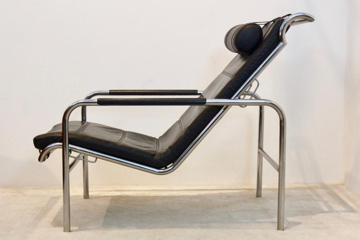 Early ‘Genni’ Chaise Longue in Chrome and Black Leather by Gabriele Mucchi for Z 4