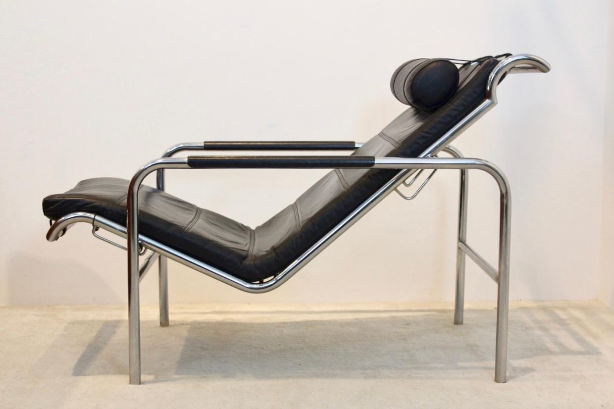 Early ‘Genni’ Chaise Longue in Chrome and Black Leather by Gabriele Mucchi for Z 3