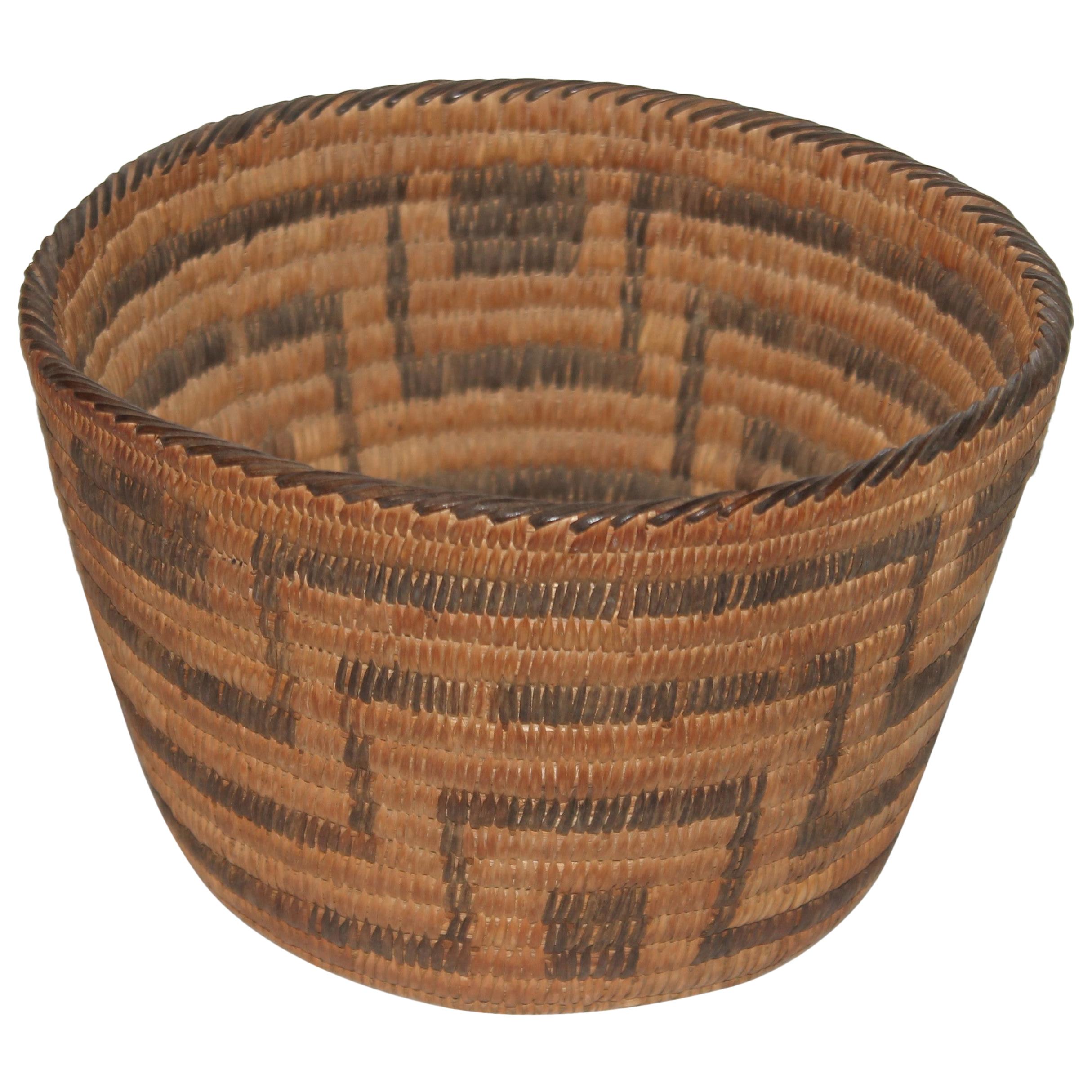 Early Geometric Pima Indian Basket For Sale