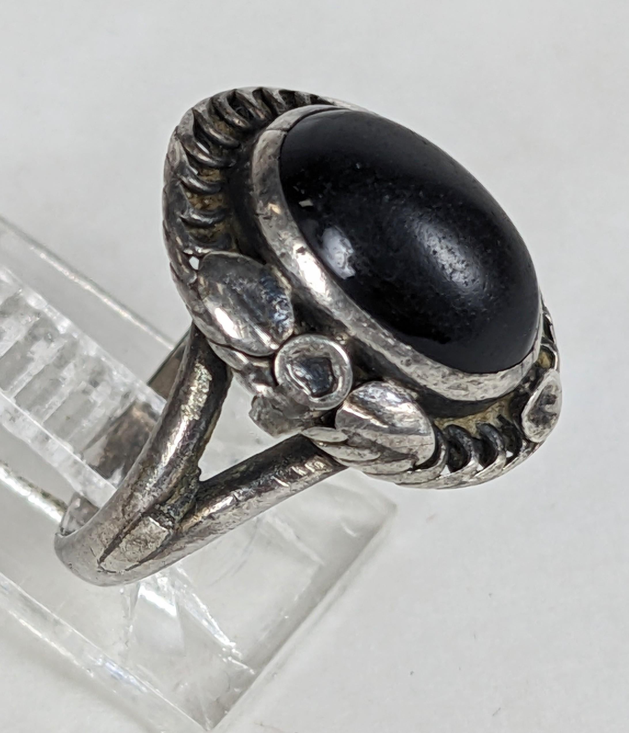 Early Georg Jensen Onyx Cabochon Ring, Moonlight Blossom, No.1 In condizioni buone in vendita a New York, NY