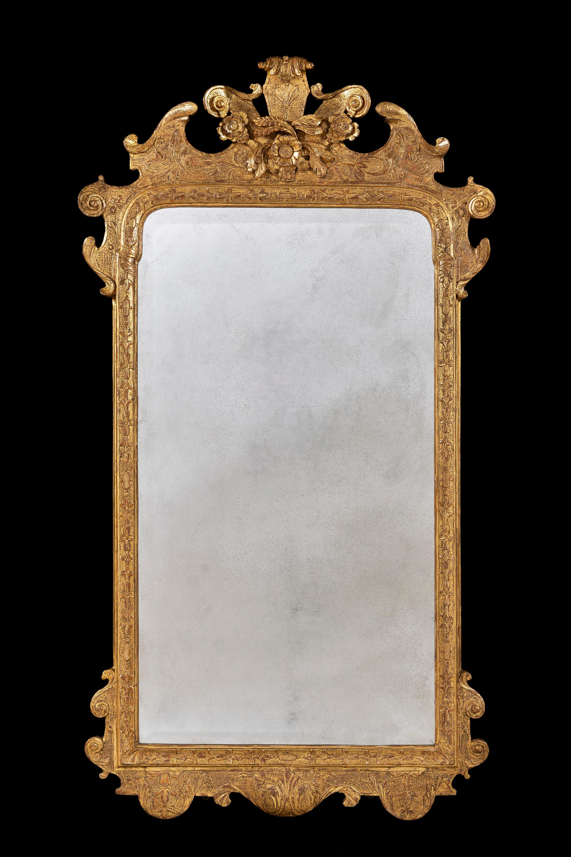 English Early George I Period 18th Century Carved Gesso Mirror For Sale