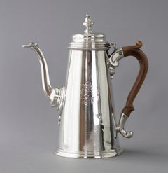 Frühe silberne Kaffeekanne von George II:: London 1729 von Edward Vincent