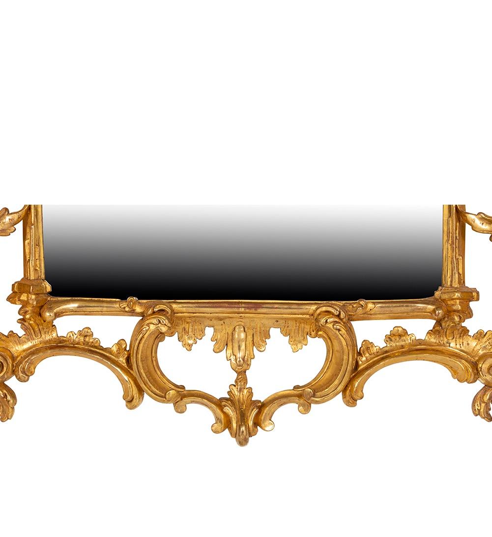 Anglais Miroir en bois doré du début de George III en vente