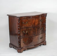 Early George III Mahogany Serpentine Bachelor's Chest With Brushing Slide