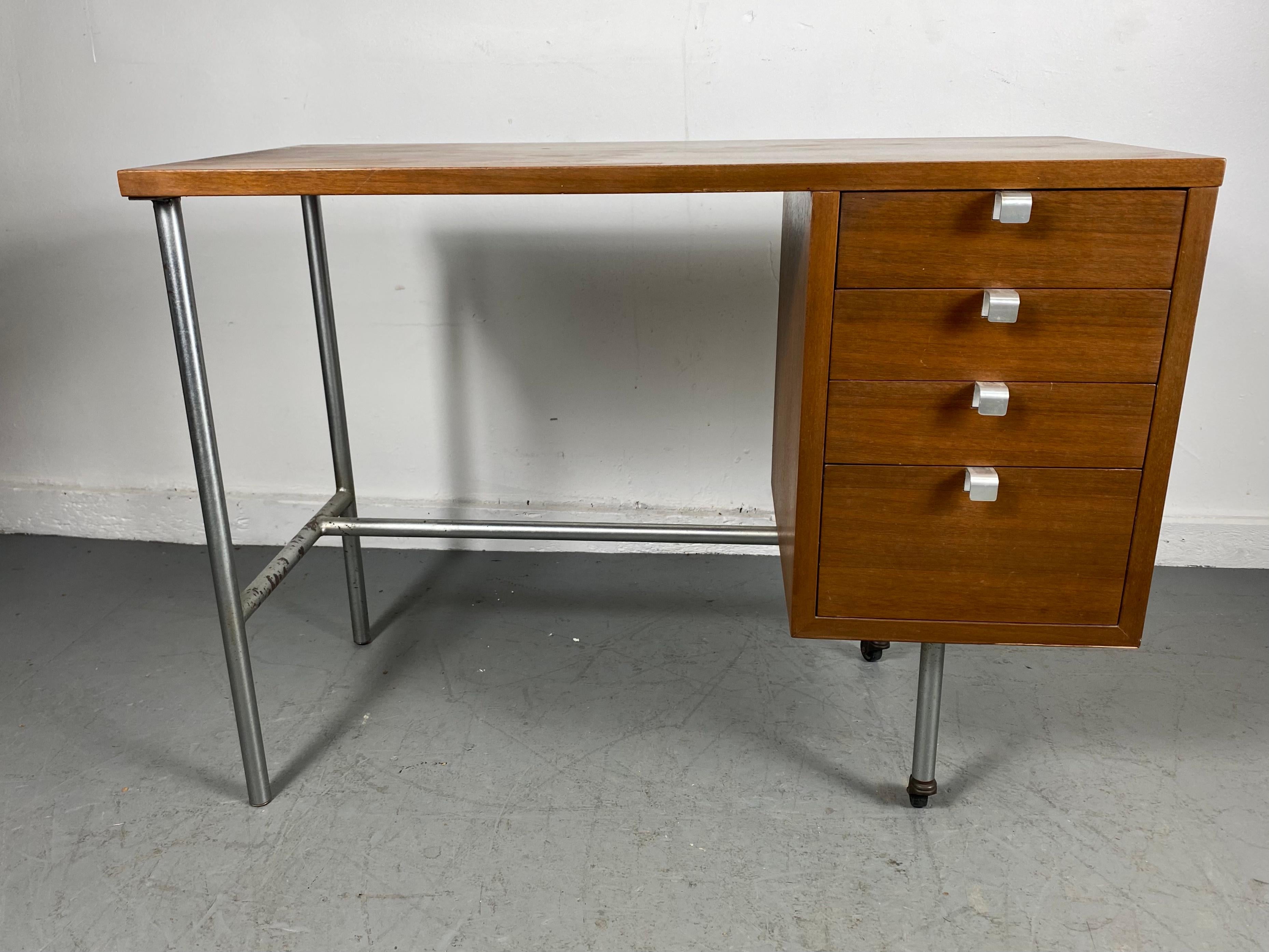 American Early George Nelson Desk / Return, Child's Desk, Modernist, Herman Miller For Sale