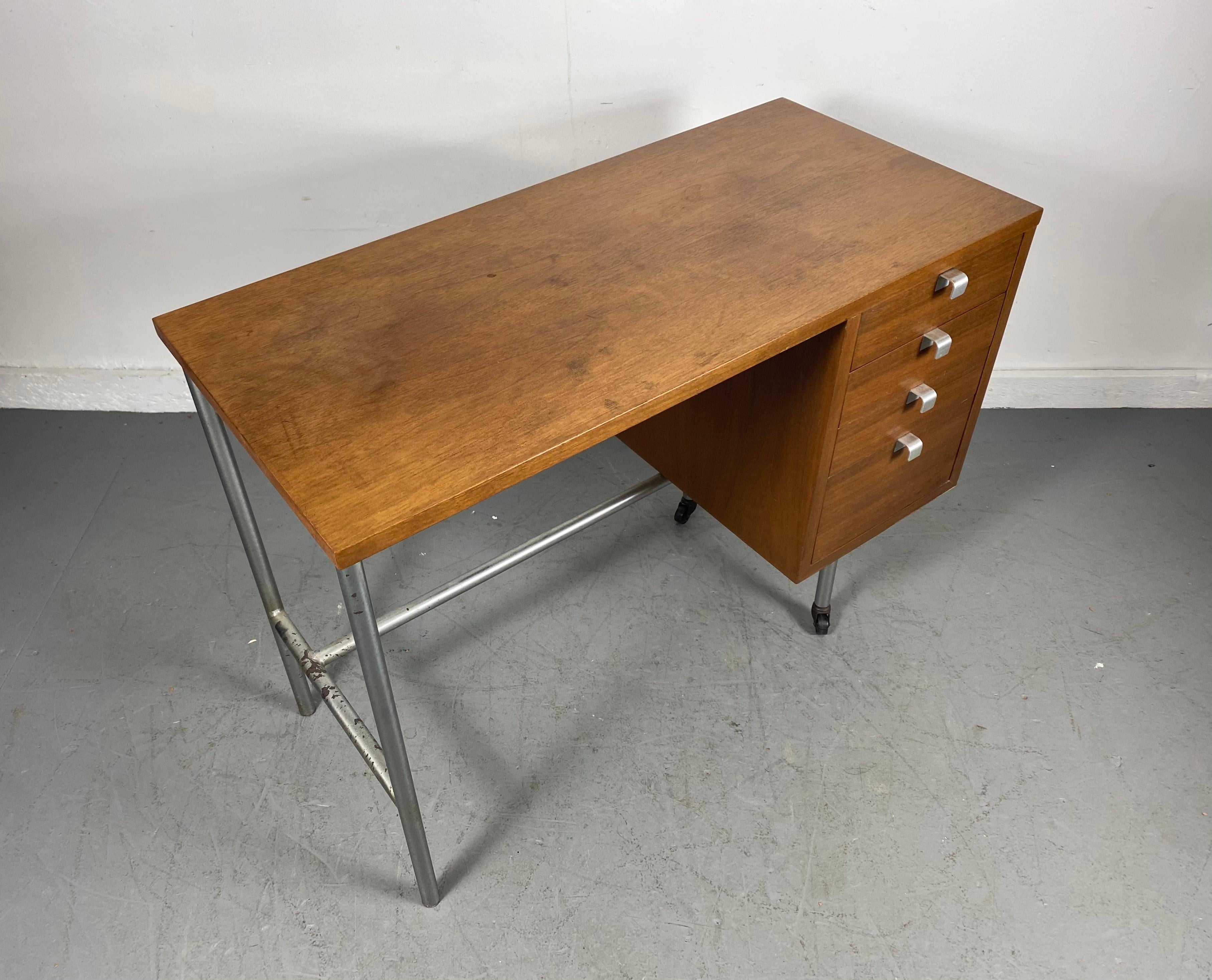 Mid-20th Century Early George Nelson Desk / Return, Child's Desk, Modernist, Herman Miller For Sale