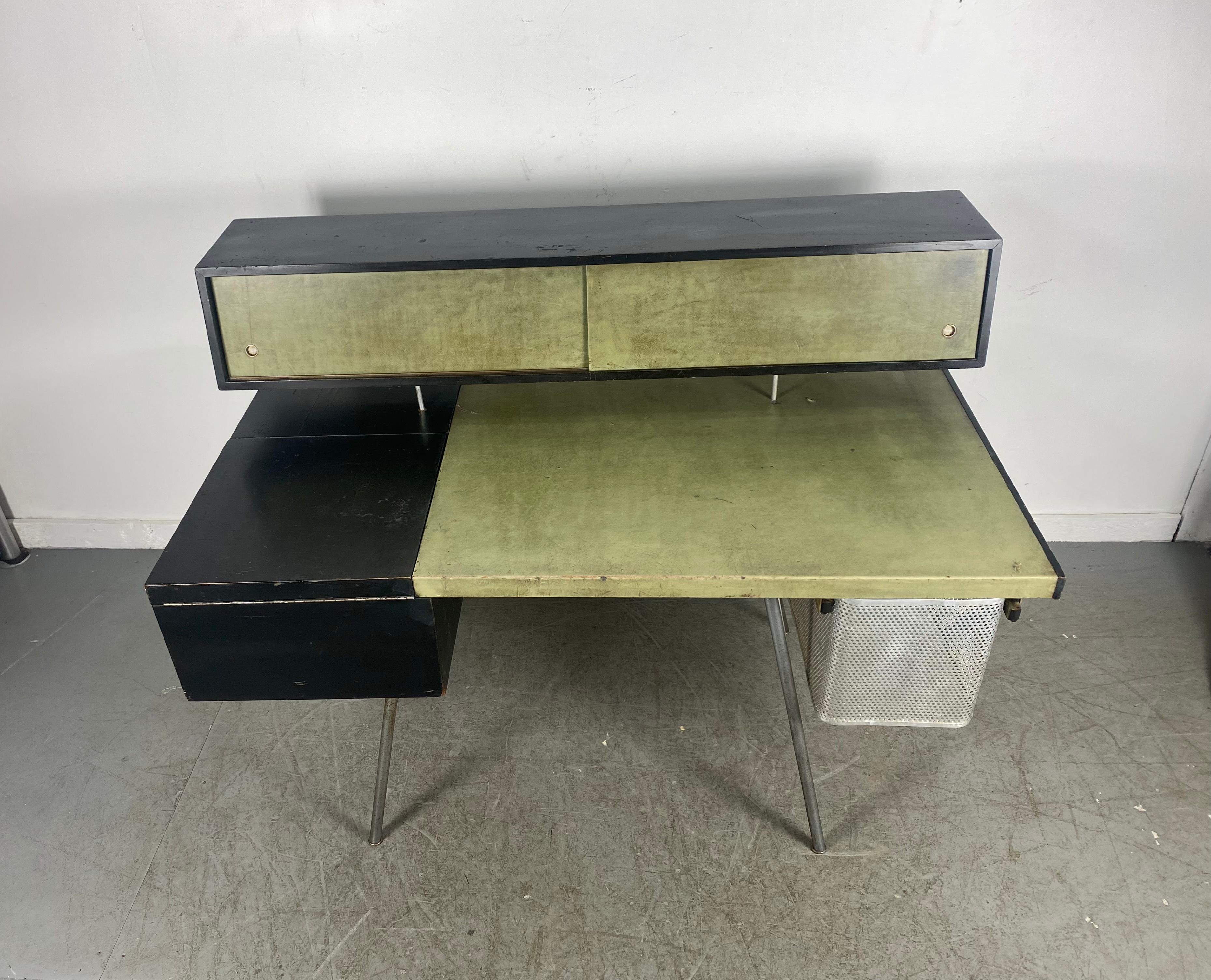 Early George Nelson for H. Miller Desk '4658', Rare Black Lacquer /Green Leather 5