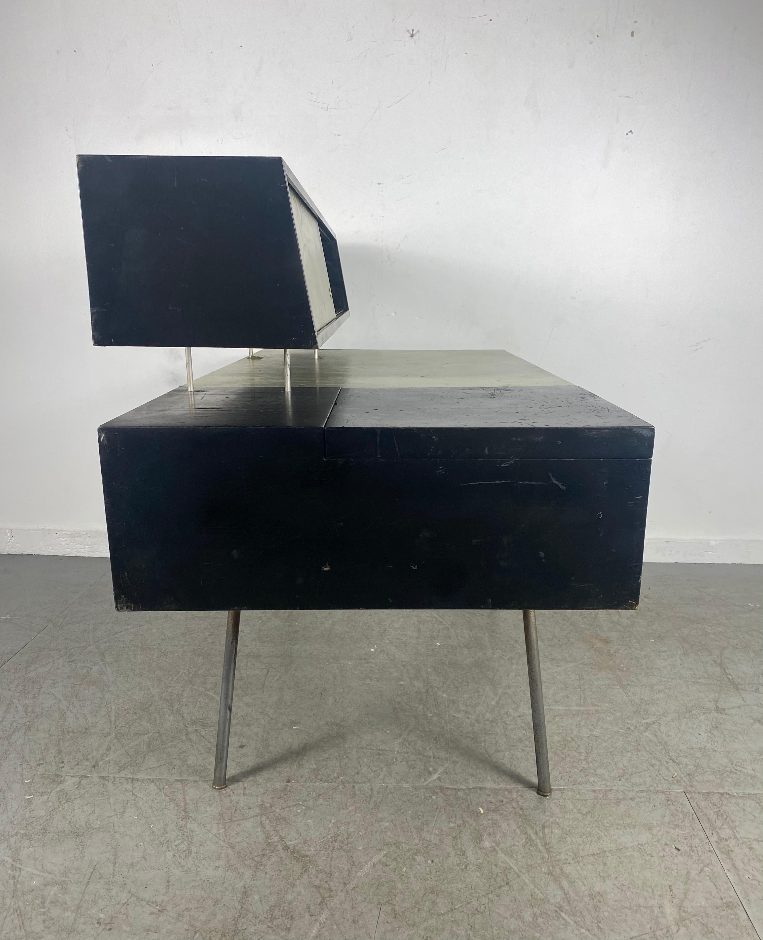 Early George Nelson for H. Miller Desk '4658', Rare Black Lacquer /Green Leather 1