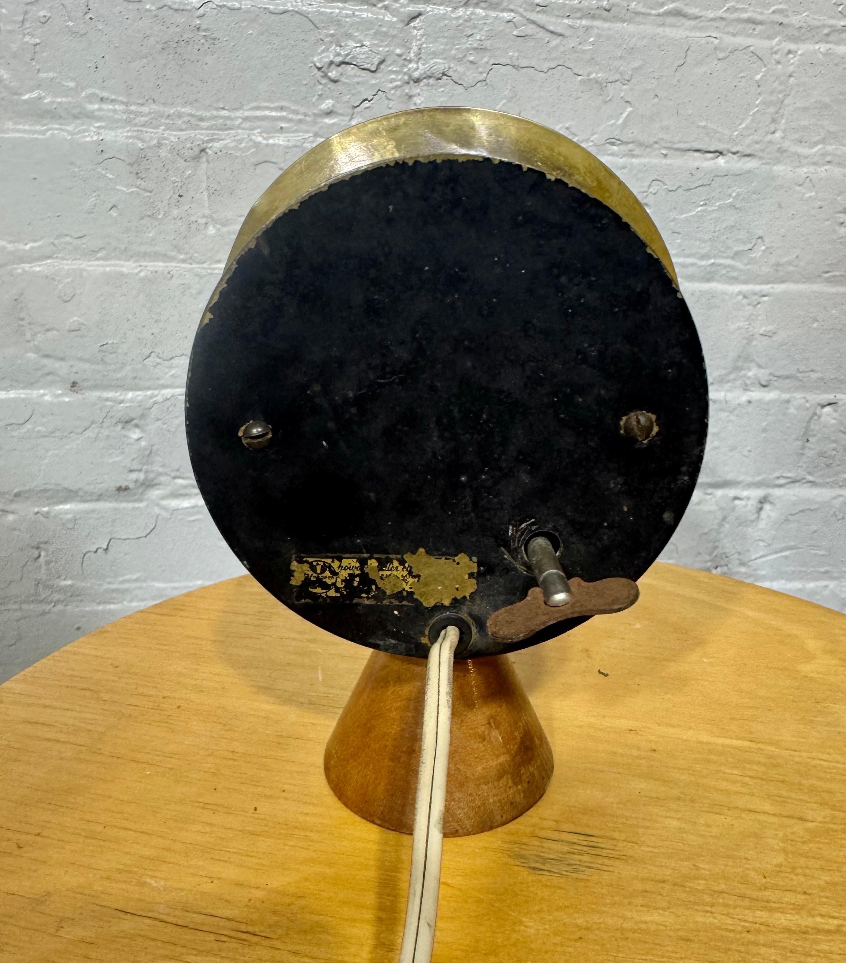 Early George Nelson Howard Miller Table Desk Clock 1949/1950 Mid Century Modern For Sale 3