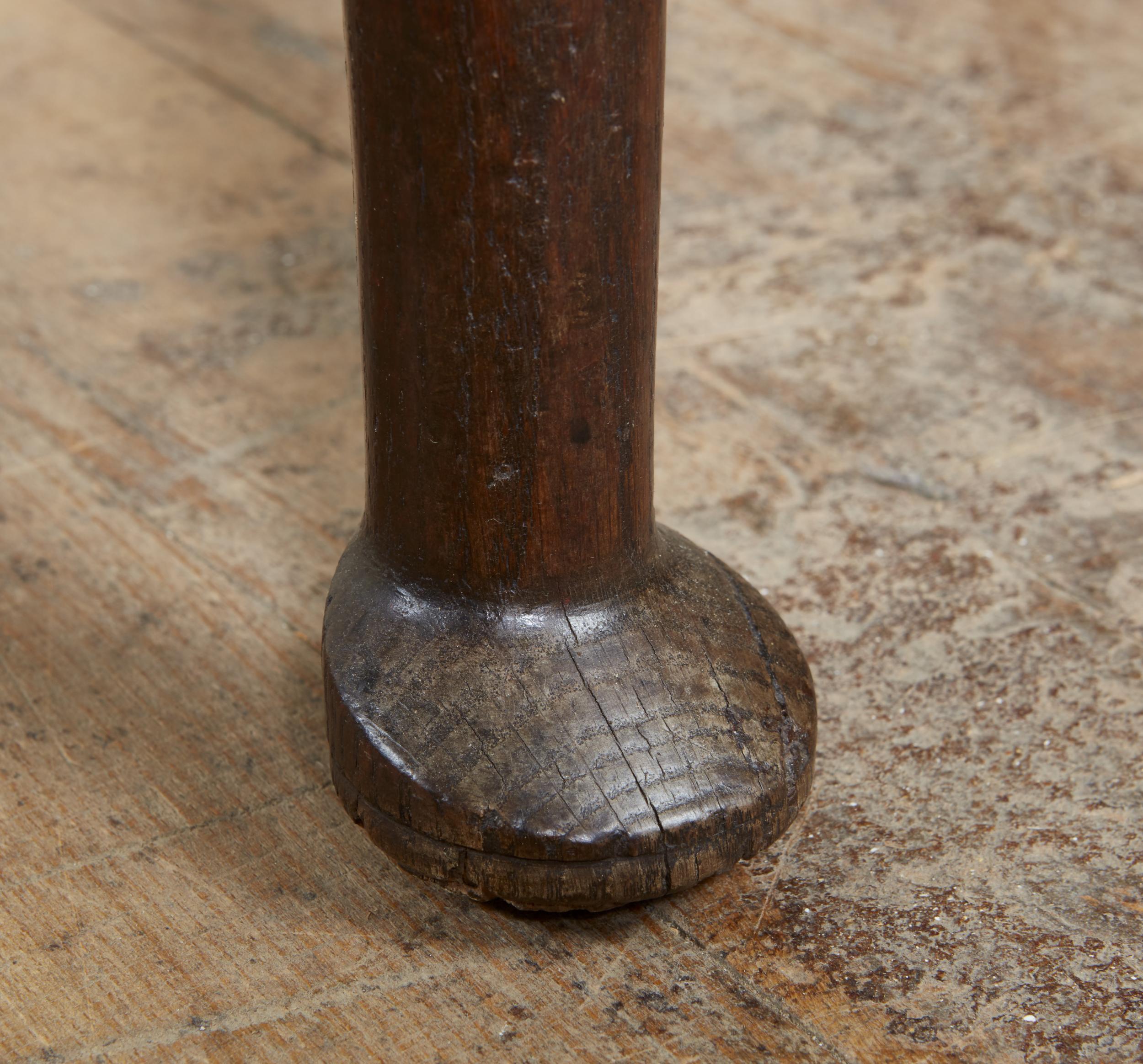 Early Georgian Oak Lowboy 7