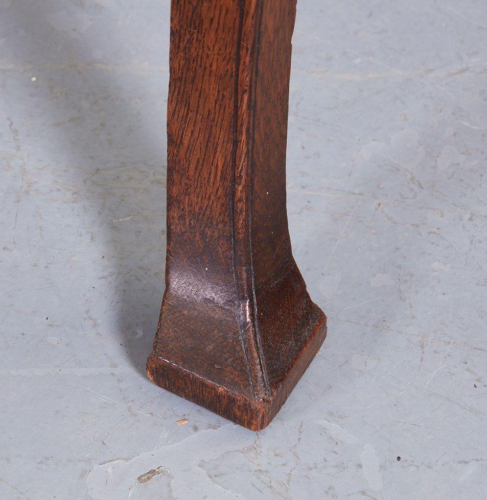 Early Georgian Oak Side Table For Sale 6