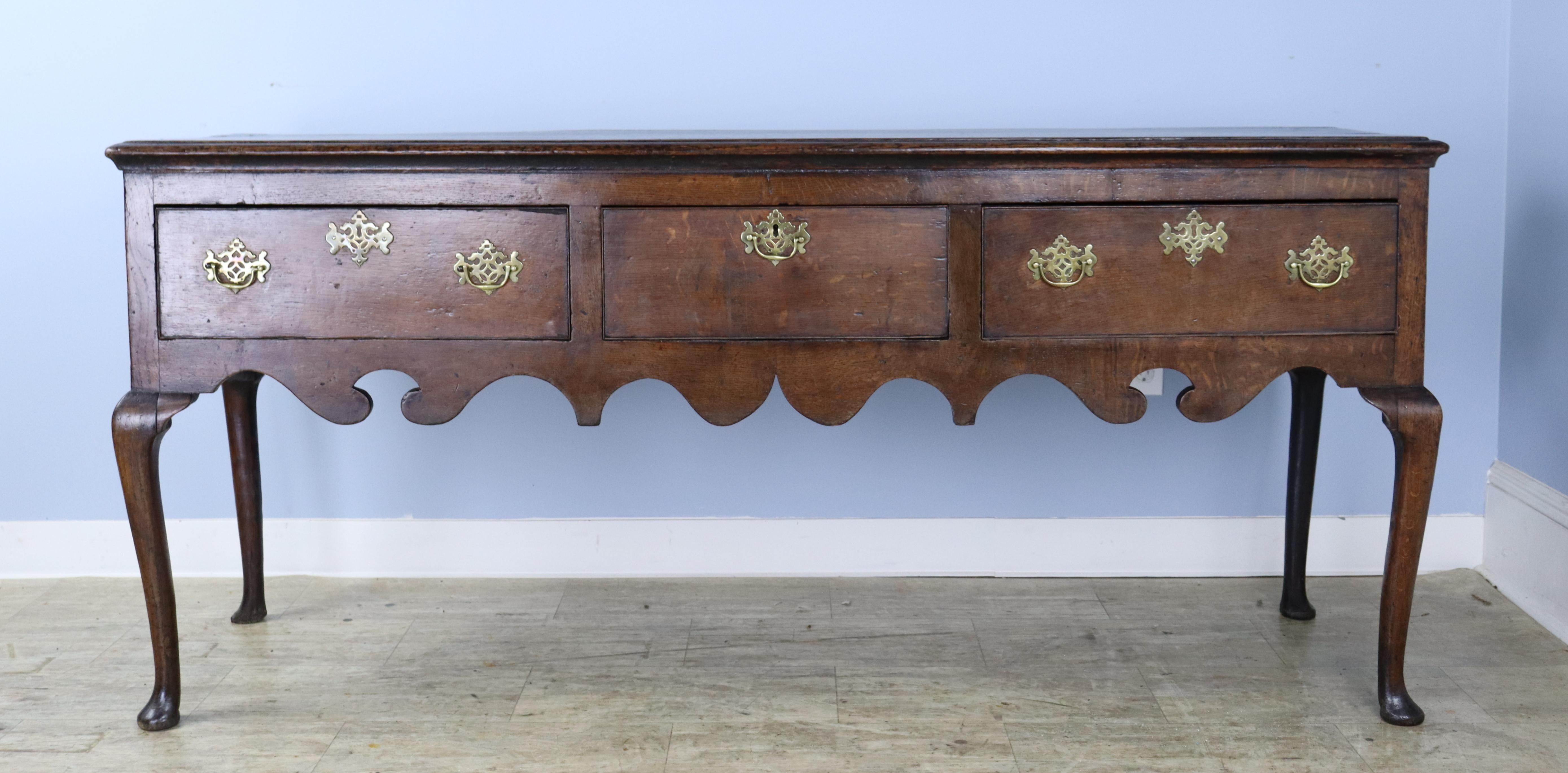 English Early Georgian Period Oak Server with Cabriole Legs For Sale