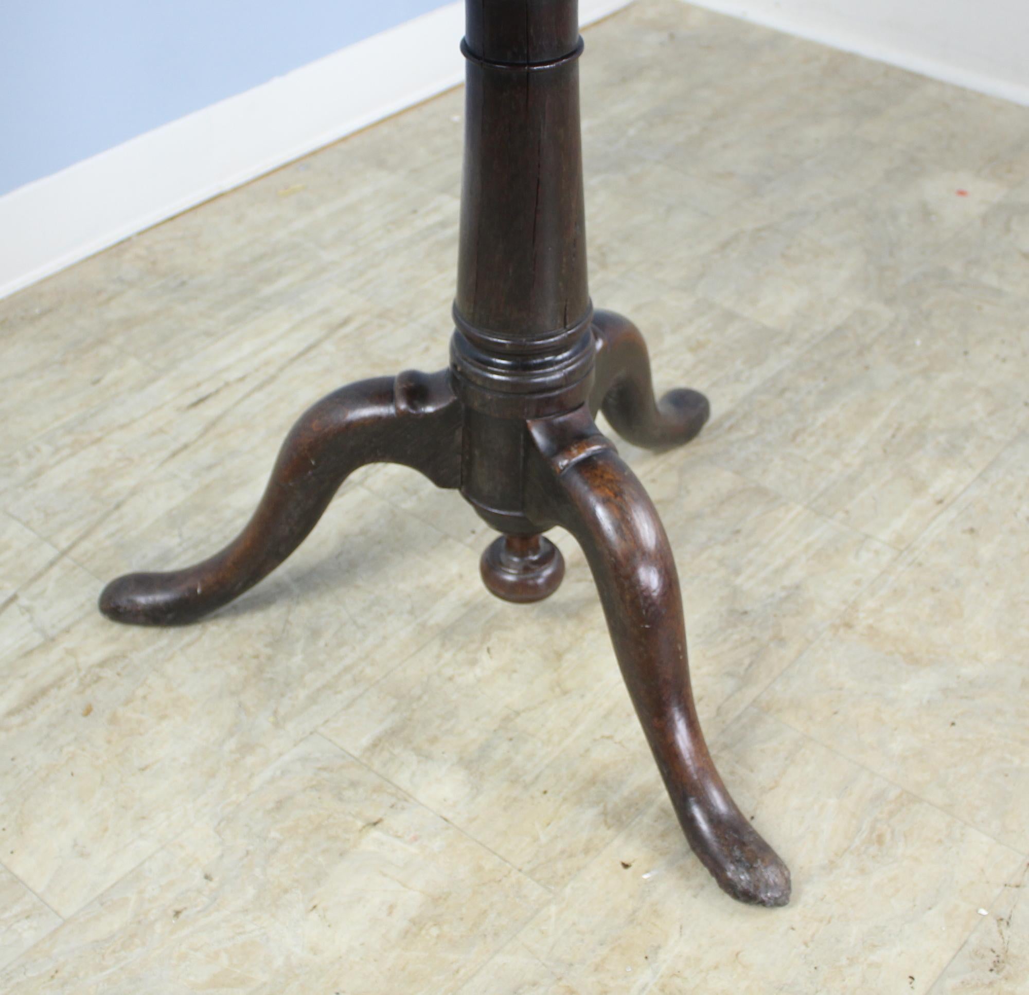 18th Century Early Georgian Period Oak Tripod Based Lamp Table For Sale