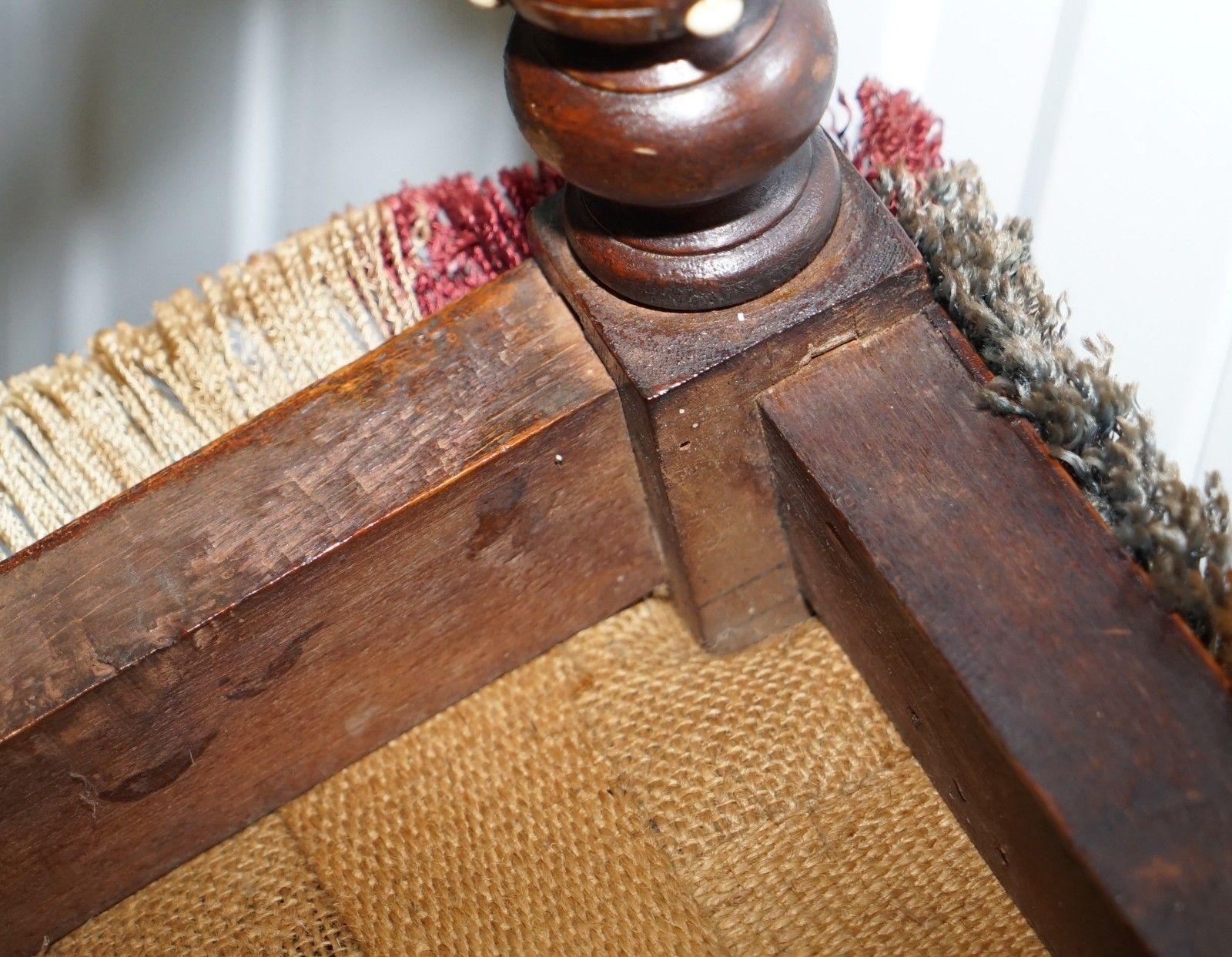 Early Georgian Single Chair Highly Carved and Detailing Walnut, circa 1800 6