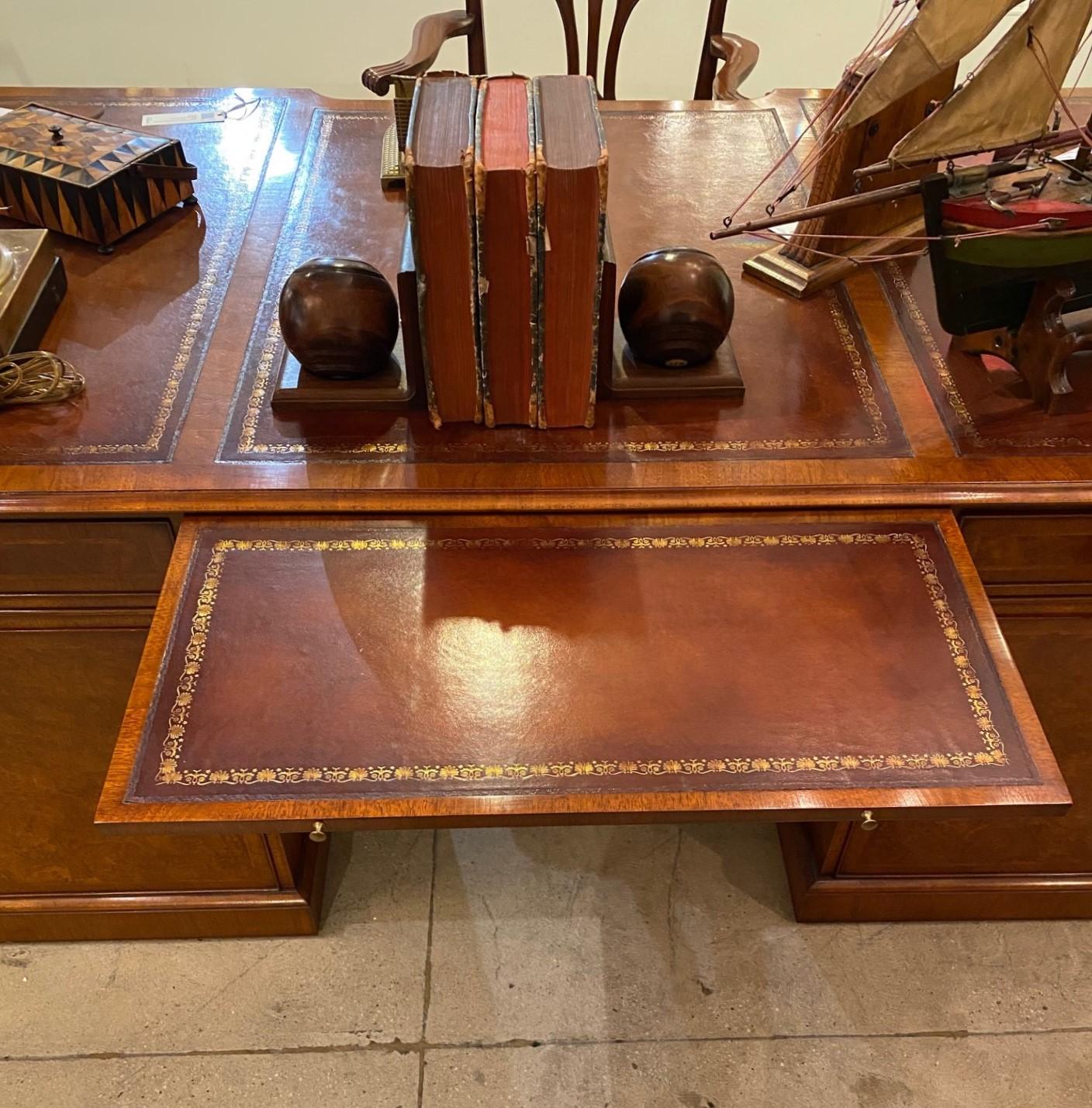 Georgian Style Wood & Hogan Burr Walnut Partners Desk Bench-Made in England In Excellent Condition For Sale In North Salem, NY