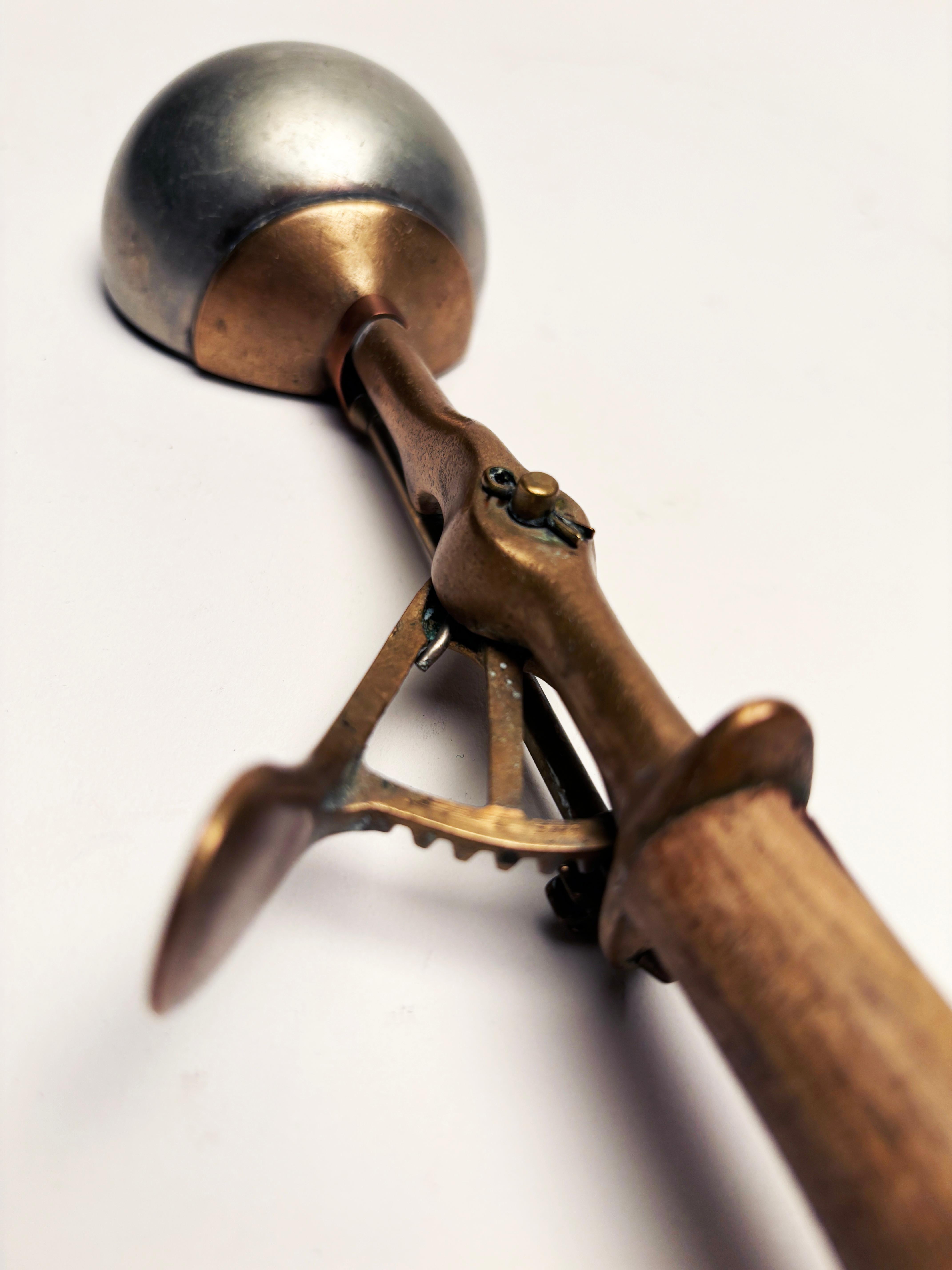 20th Century Early Gilchrist 31 Ice Cream Scoops (3)