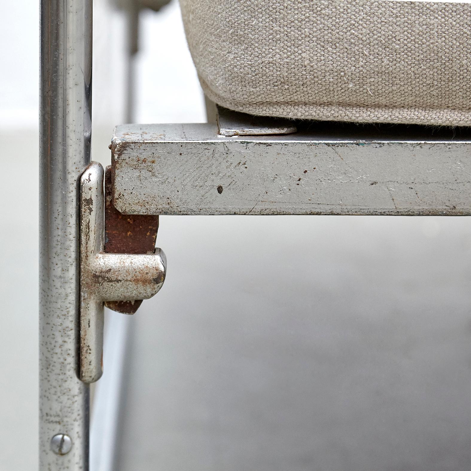 Early Gispen Mid-Century Modern Bauhaus Metal and Plywood Bed, circa 1930 2