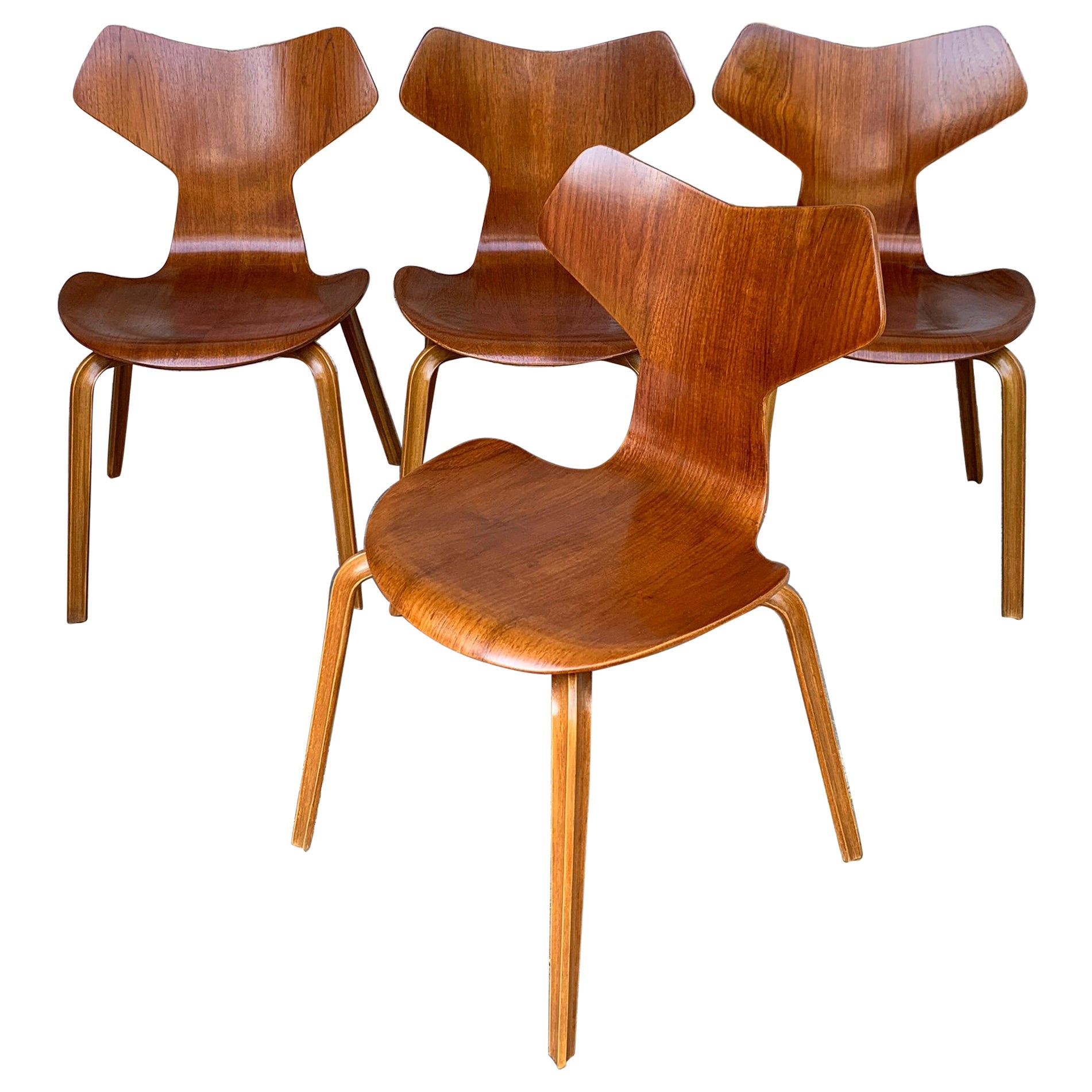 Frühe Grand Prix-Esszimmerstühle aus Teakholz, Arne Jacobsen für Fritz Hansen, Dänemark im Angebot