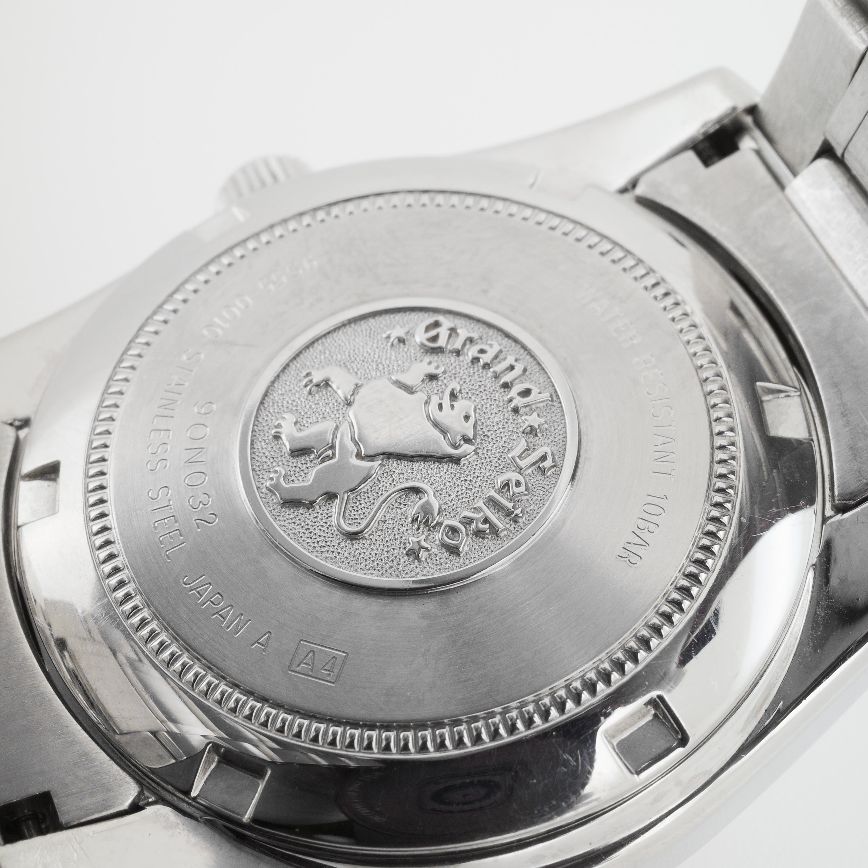 Grand Seiko 9S55 Automatique avec dos en médaillon de lion, certificat complet, Exc. en vente 4