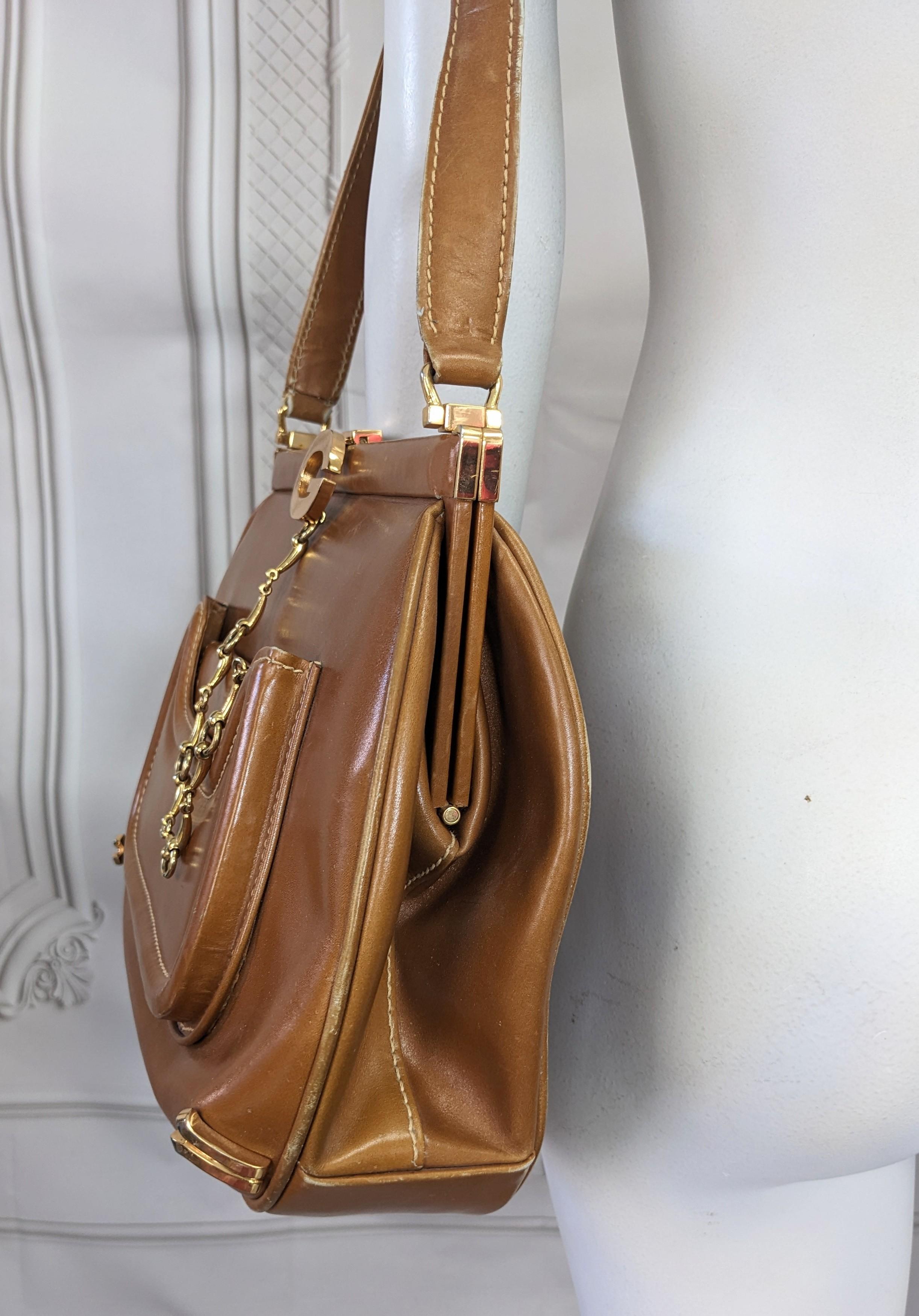 Early Gucci Logo Caramel Leather Shoulder Bag en vente 3