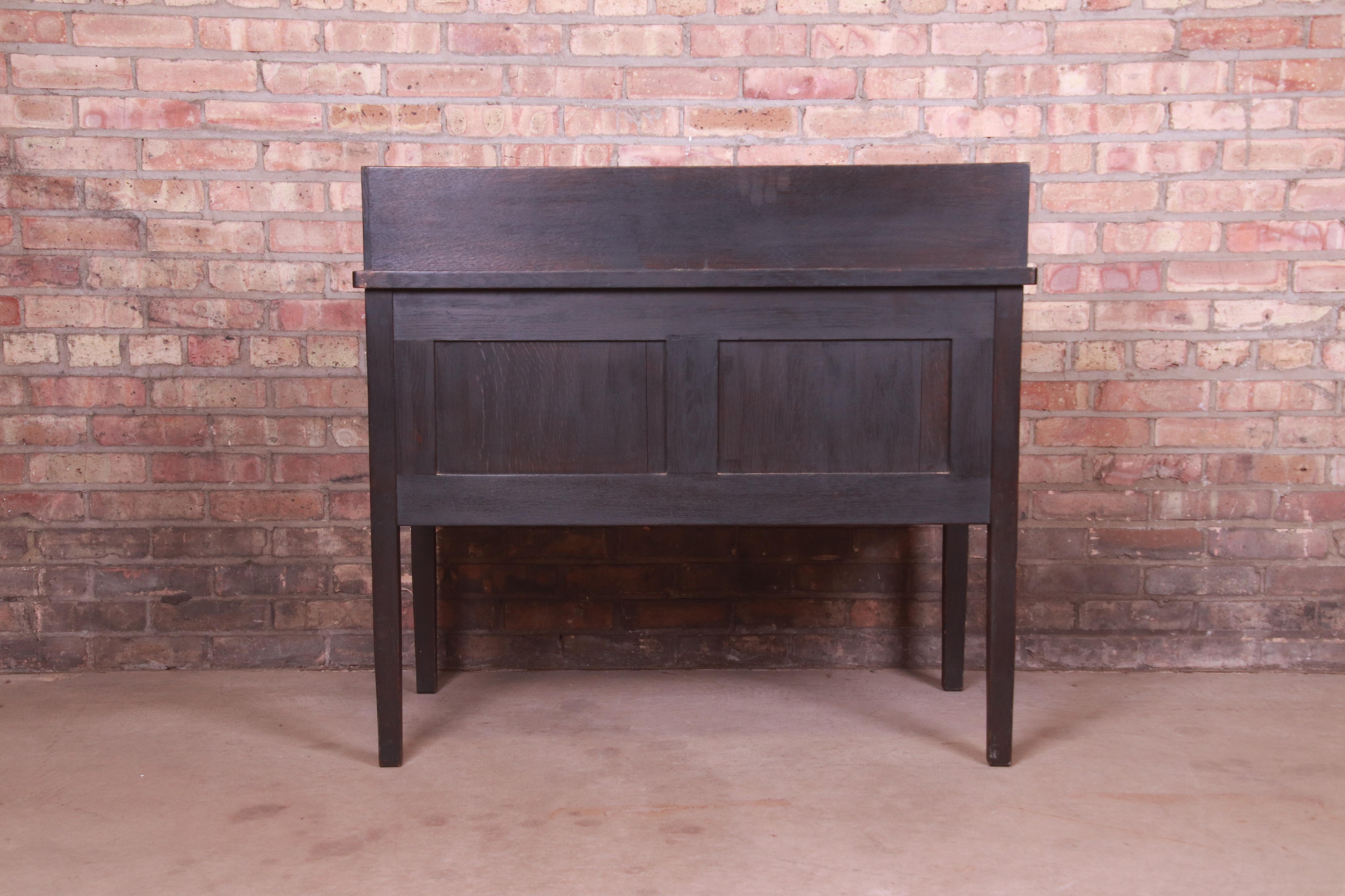 Scrivania di Gustav Stickley in Oak Mission Arts & Crafts, ebanizzata e di prima qualità in vendita 10