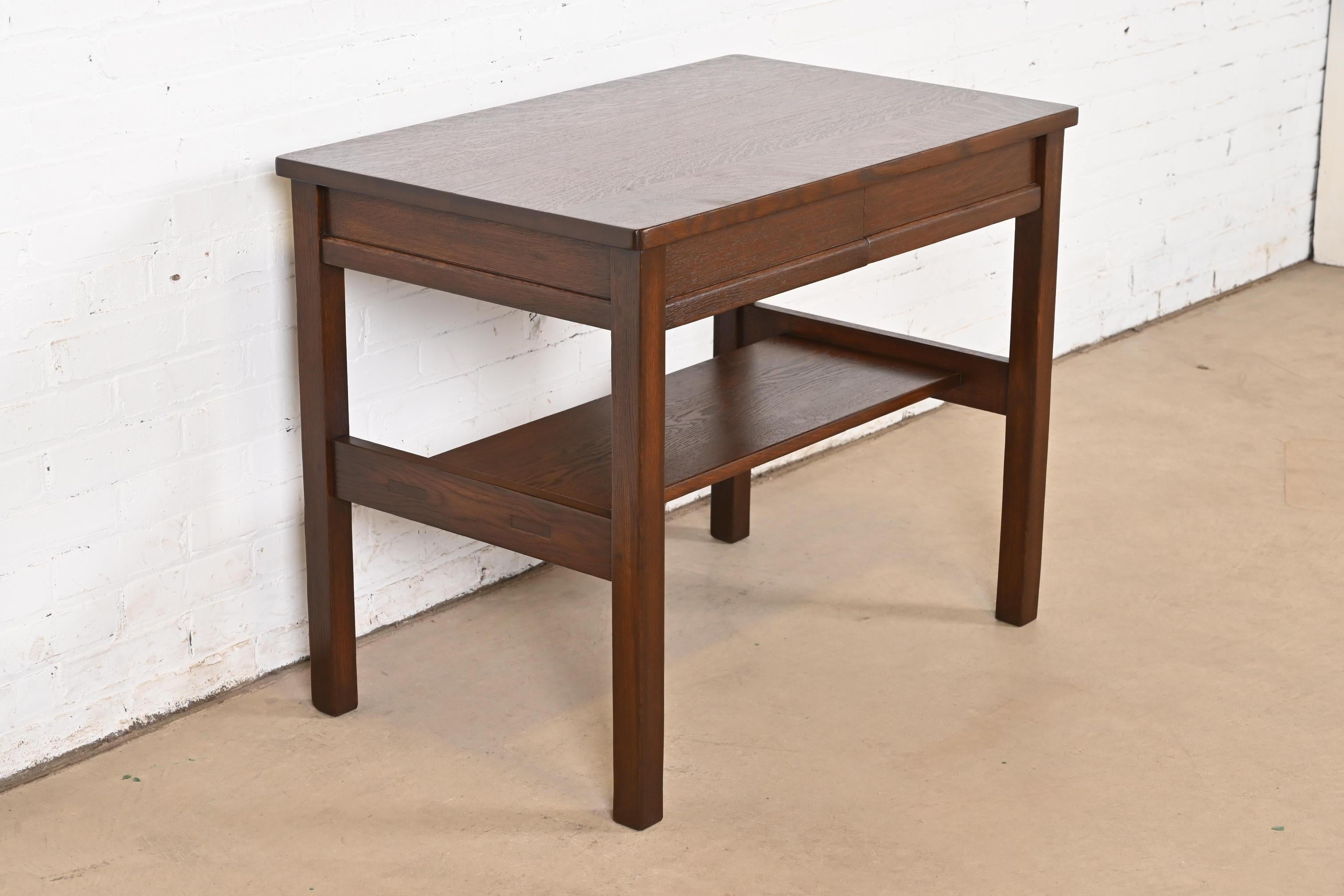 Früher Gustav Stickley Mission Eichenholz Arts & Crafts Schreibtisch oder Bibliothekstisch im Zustand „Gut“ im Angebot in South Bend, IN