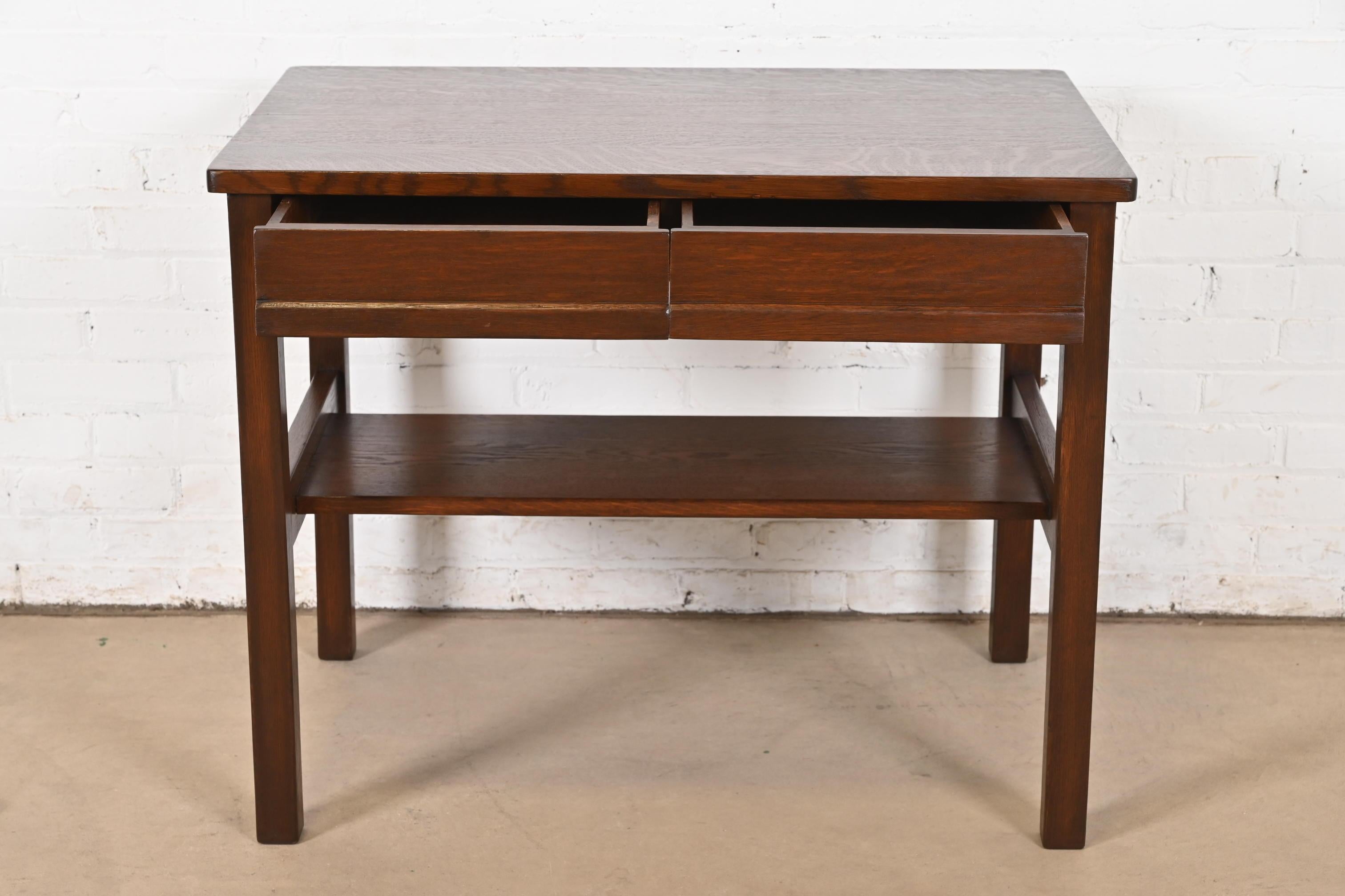 Früher Gustav Stickley Mission Eichenholz Arts & Crafts Schreibtisch oder Bibliothekstisch (20. Jahrhundert) im Angebot