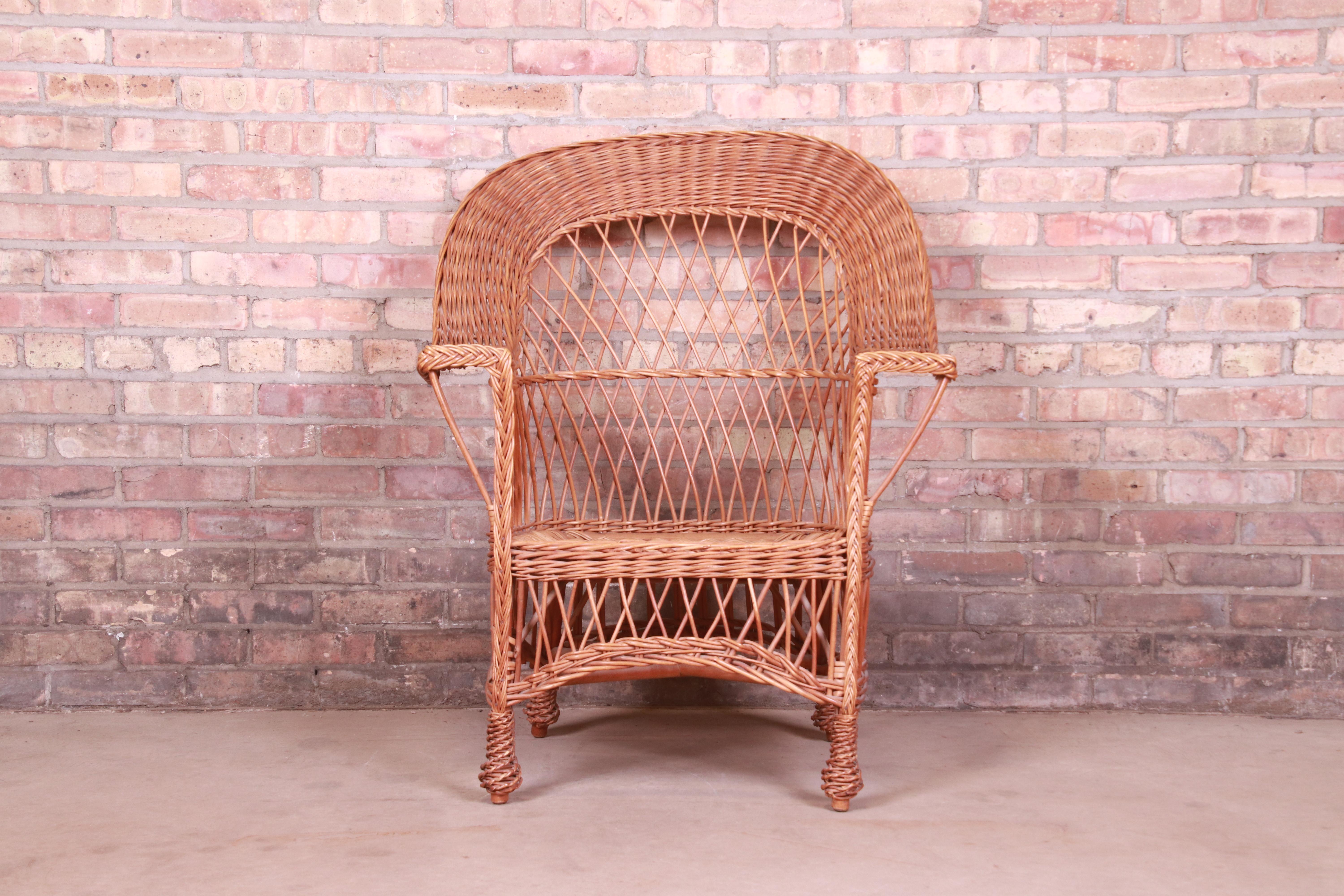 A rare and exceptional Arts & Crafts woven willow armchair or club chair

By Gustav Stickley

USA, Circa 1904

Measures: 30