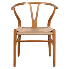 Early H. J. Wegner Wishbone Chair CH 24 of Oak by Carl Hansen & Son 1960´s