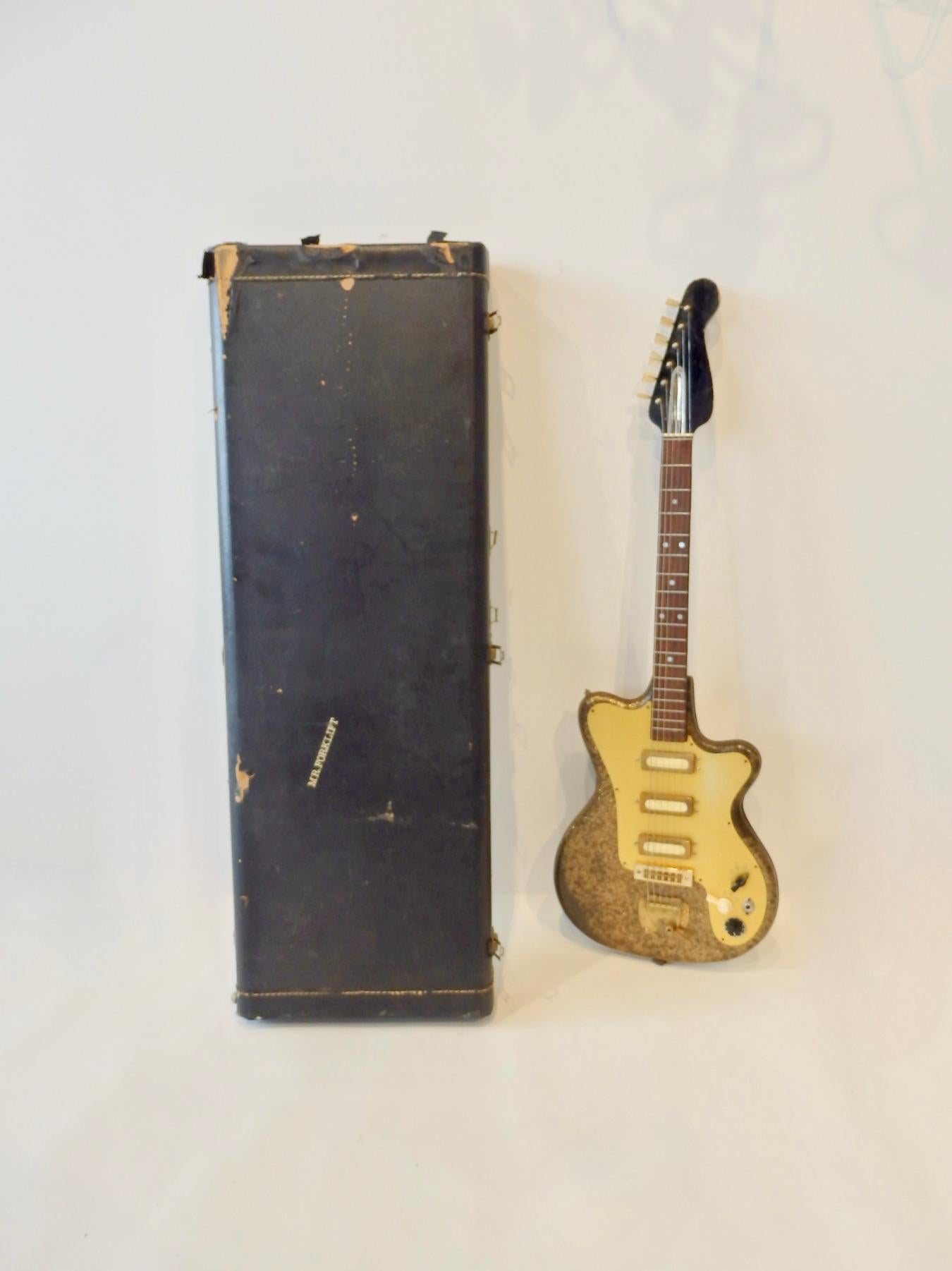 Rare 1960s German Fasan Solid Body Guitar with Hagstrom tail piece   For Sale 2