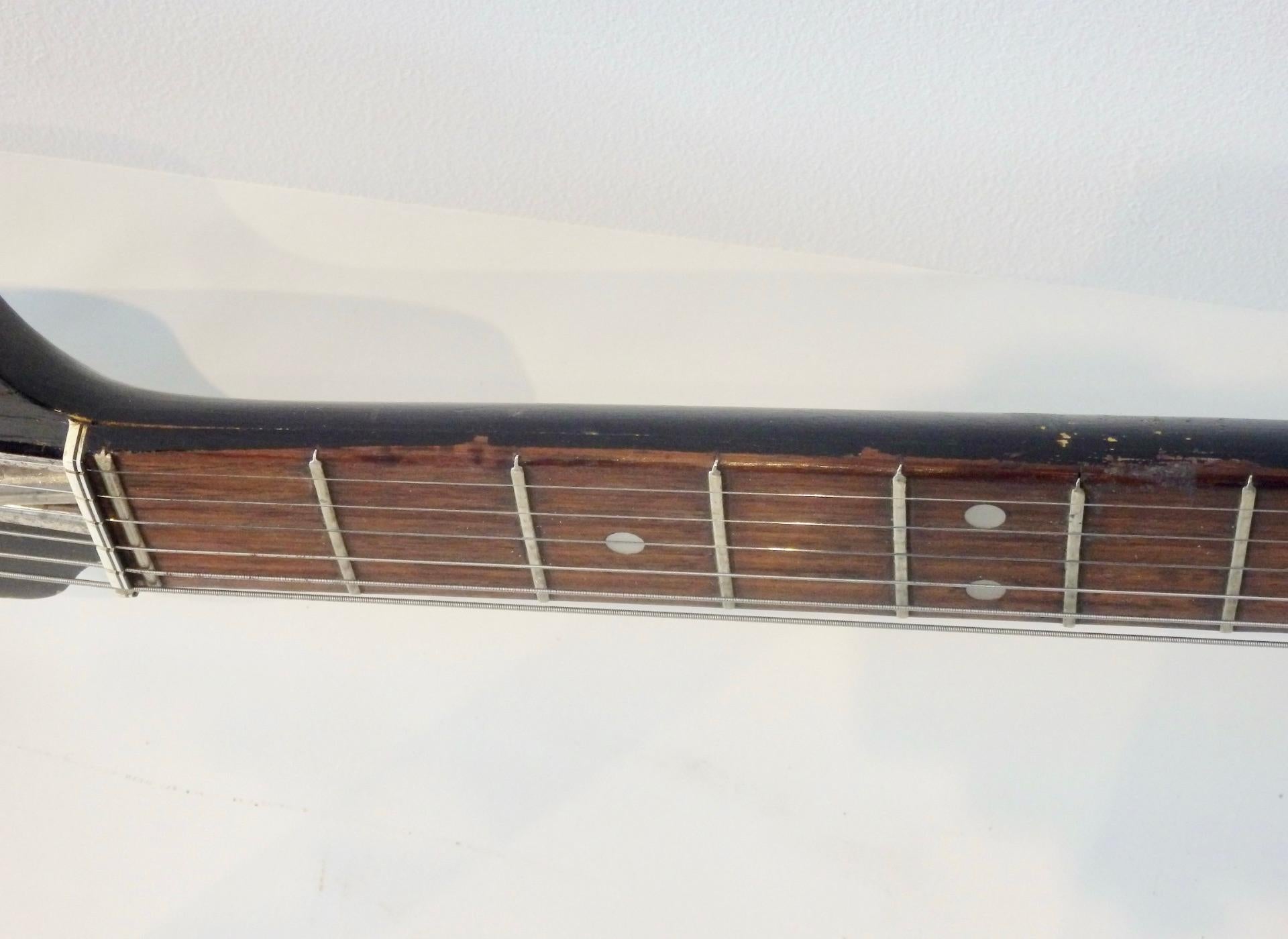 Rare guitare allemande des années 1960 à corps massif de type Fasan avec queue Hagstrom   en vente 11