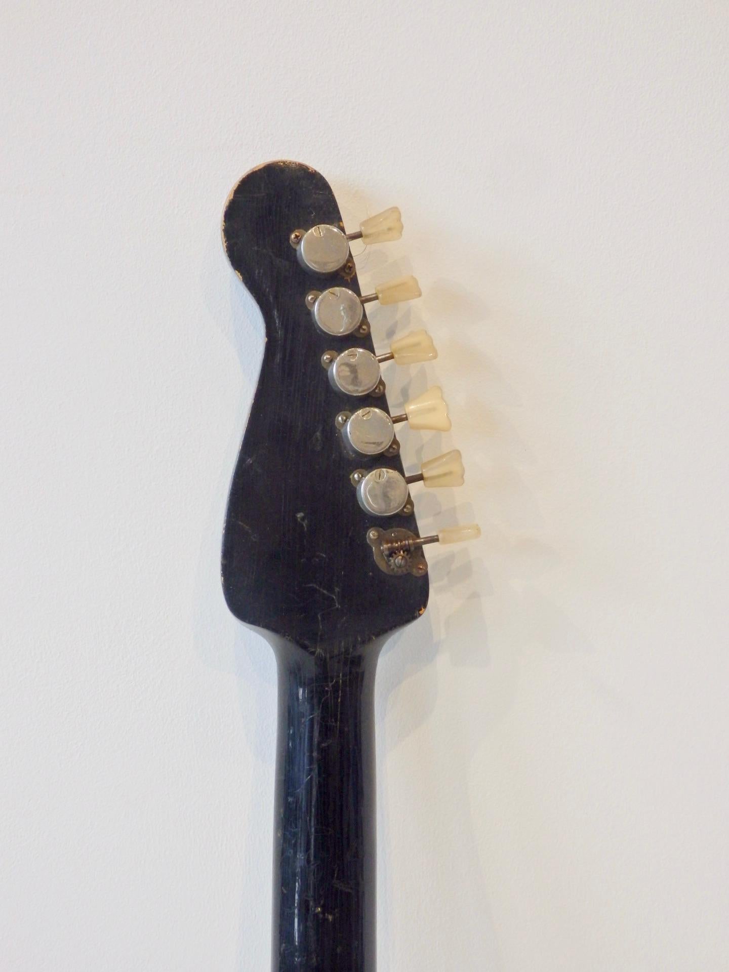 Seltene deutsche Fasan-Gitarre aus den 1960er Jahren mit Hagstrom-Schwanzstück   (Lackiert) im Angebot