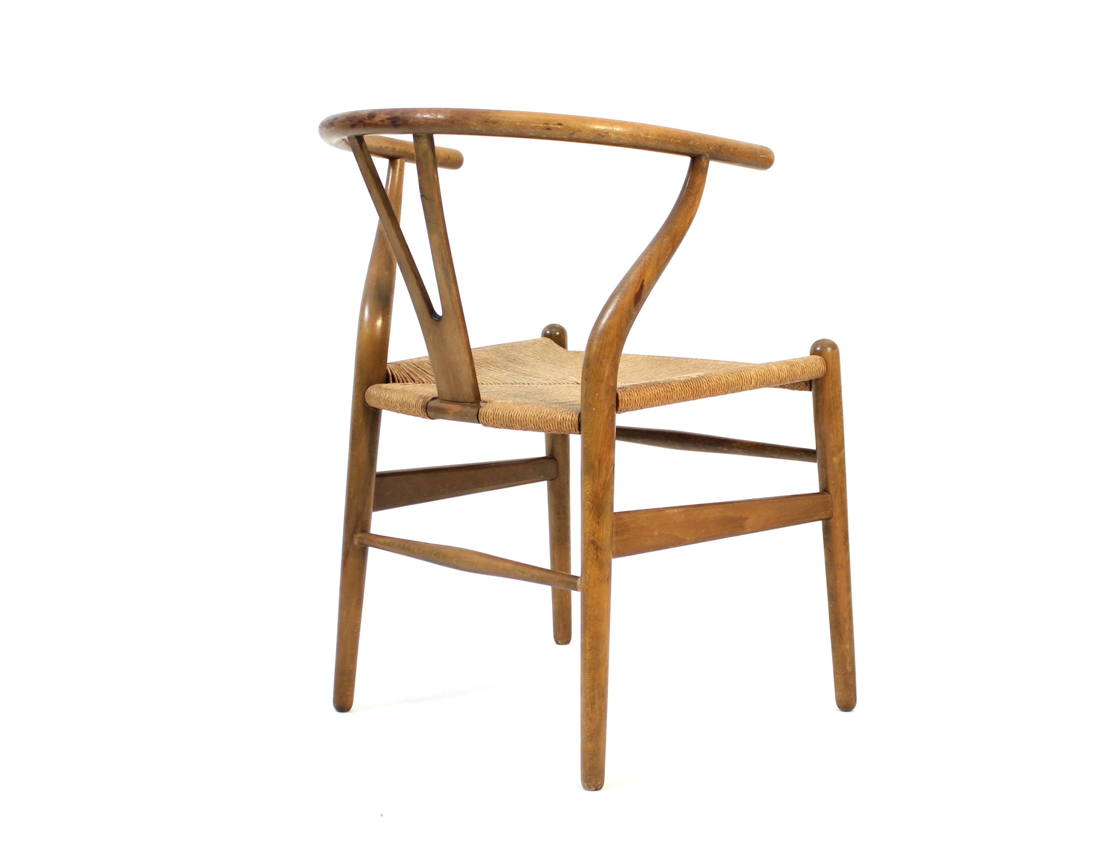 Early Hans J. Wegner, model CH24, Wishbone chair, Carl Hansen & Søn, 1960s For Sale 3