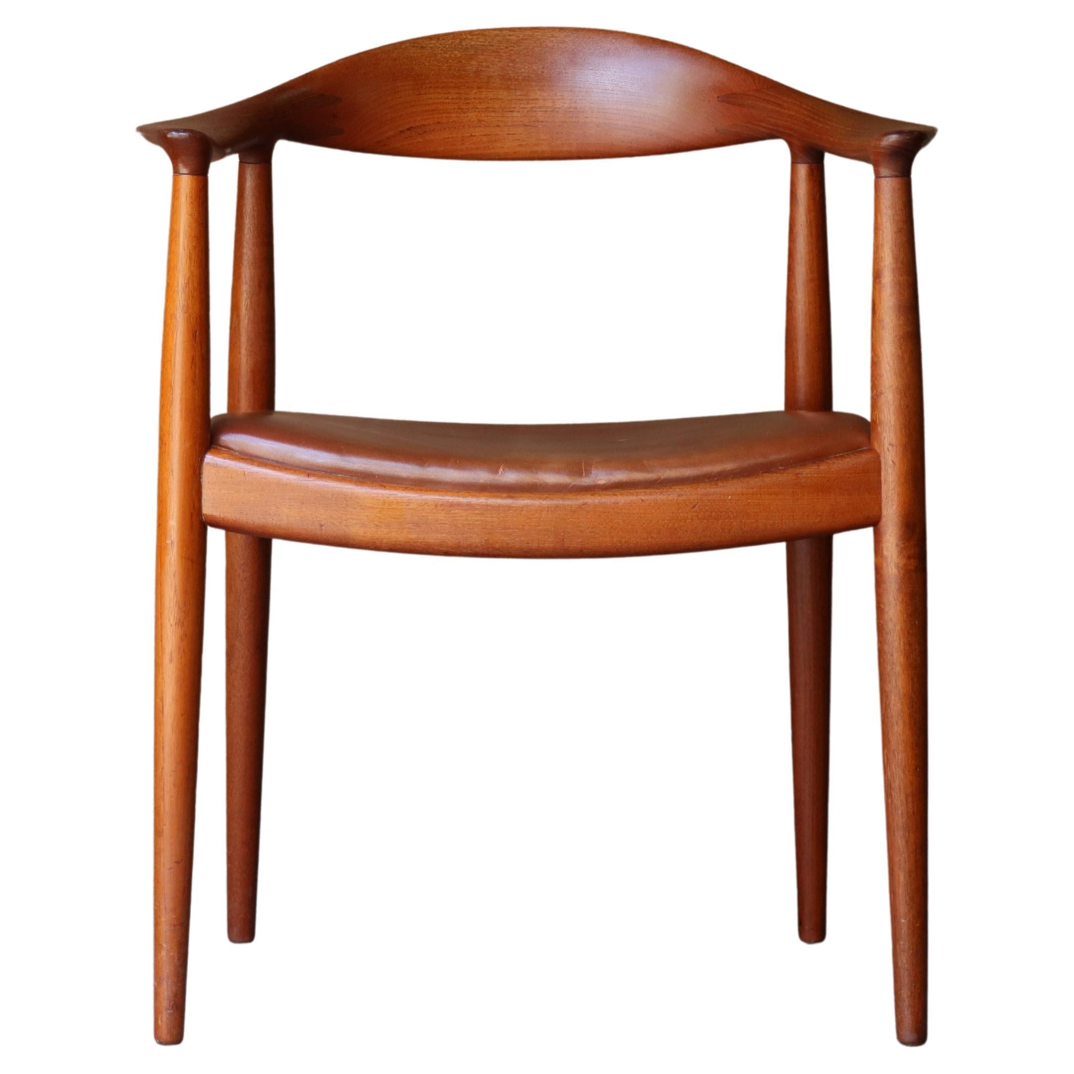 Early Hans J. Wegner Round Chair, JH 503, Teak & Leather 