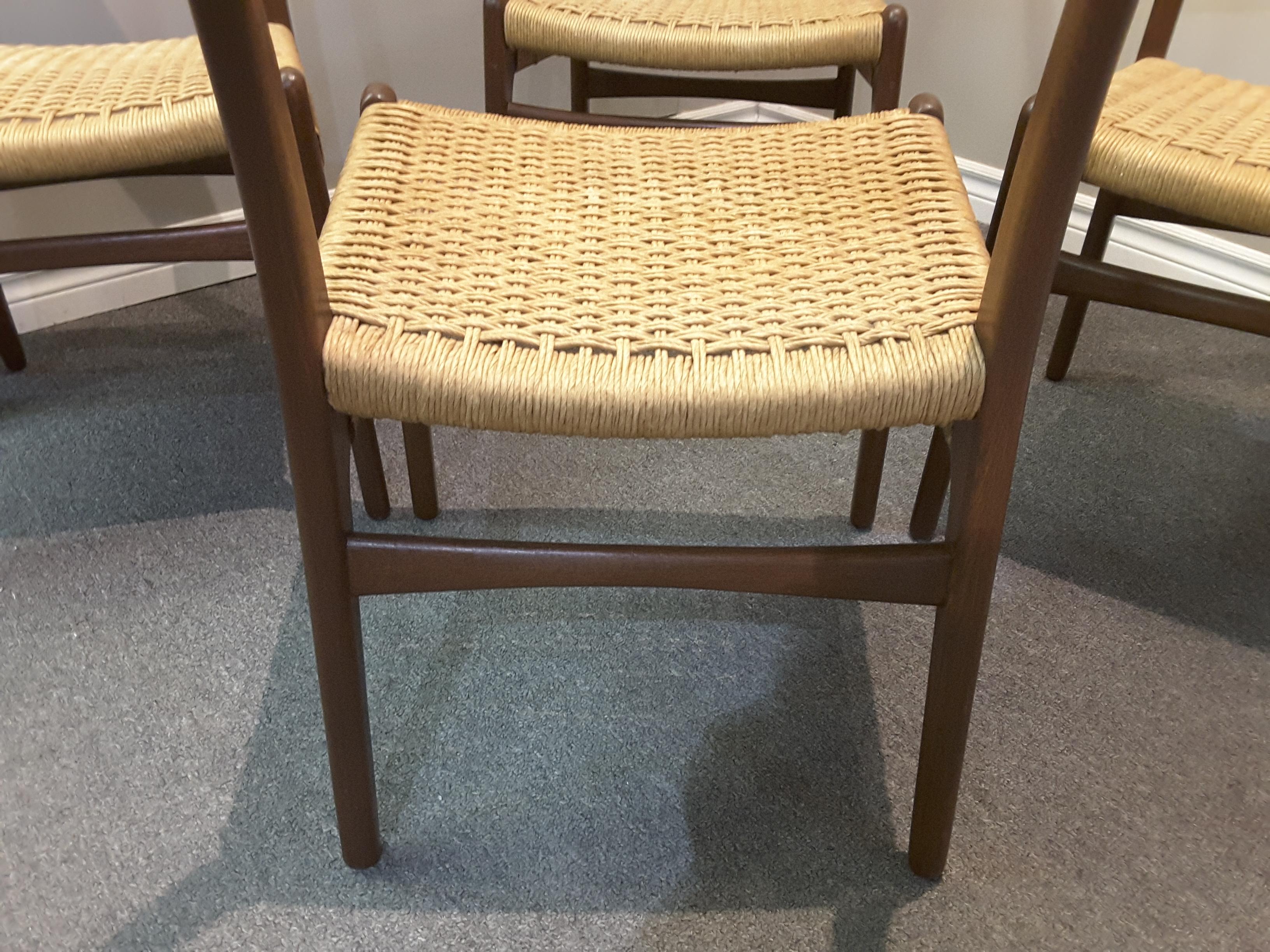 Early Hans Wegner CH-23 Chairs Set of Four In Good Condition In Ottawa, Ontario